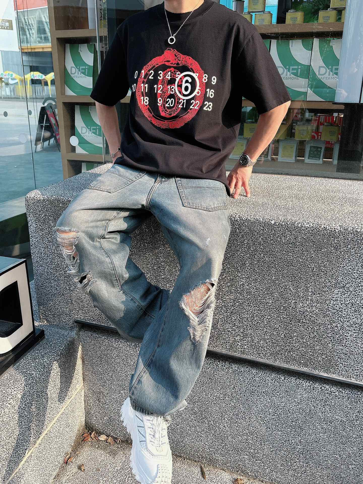 NO:131439,SS Magilajia's new spring and summer half-sleeved hot custom pure cotton fabric Heavy industry washing, comfortable texture of fabric S-2XXL,,masion margiela,alexander wang19860909SS 马吉拉家蛇年春夏新款半袖 爆款定制纯棉面料 重工洗水,面料舒适质感 码数S-2XXL,,masion margiela,alexander wang,Men's clothing