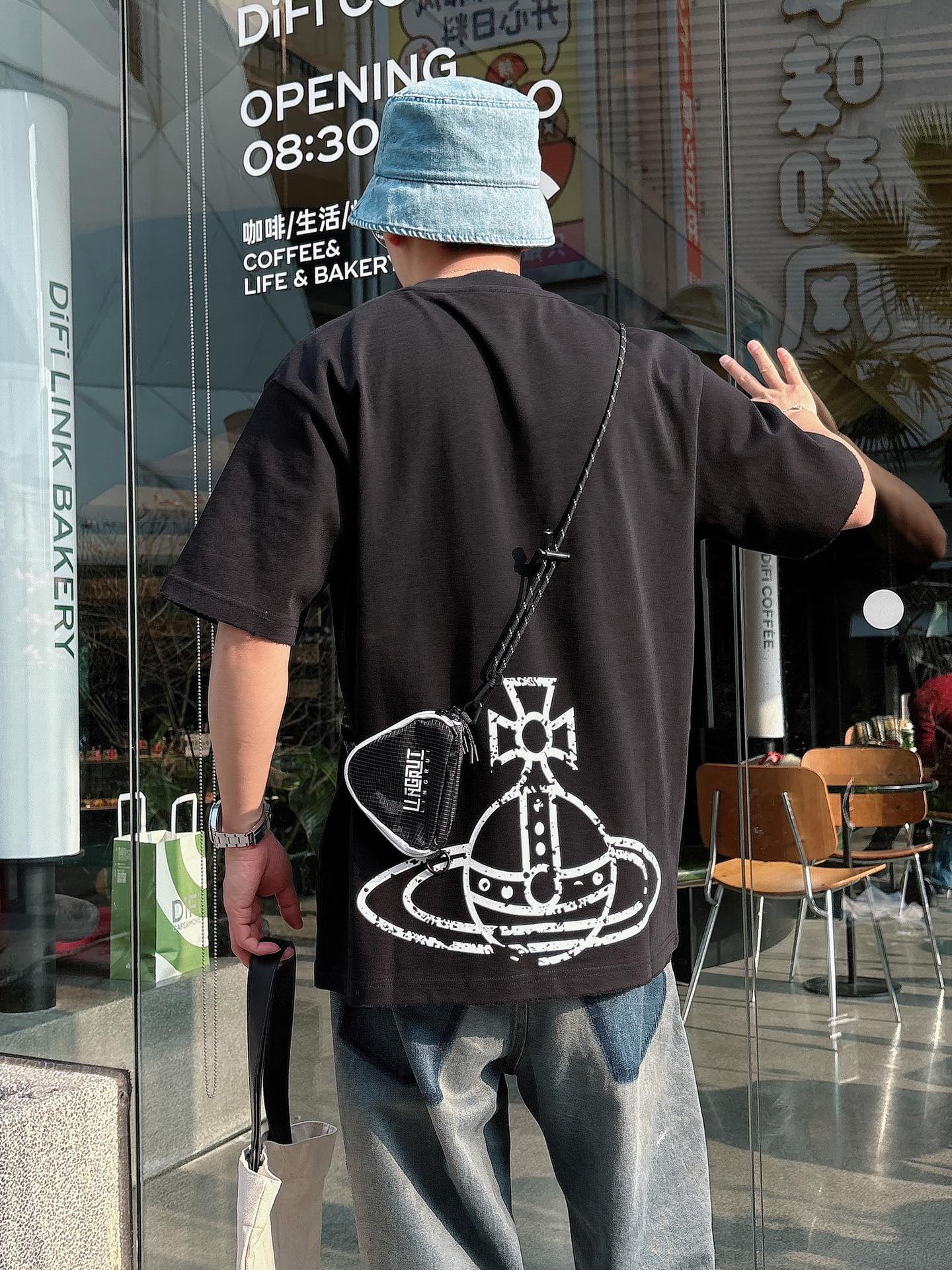 NO:128908,2025SS Queen Mother's Spring and Summer New Half Sleeve Popular Customized Cotton Fabric Heavy Industry Washing, Comfortable Texture Fabric S-XXL,,alexander wang198609092025SS 西太后家春夏新款半袖 爆款定制纯棉面料 重工洗水,面料舒适质感 码数S-XXL,,alexander wang,Men's clothing