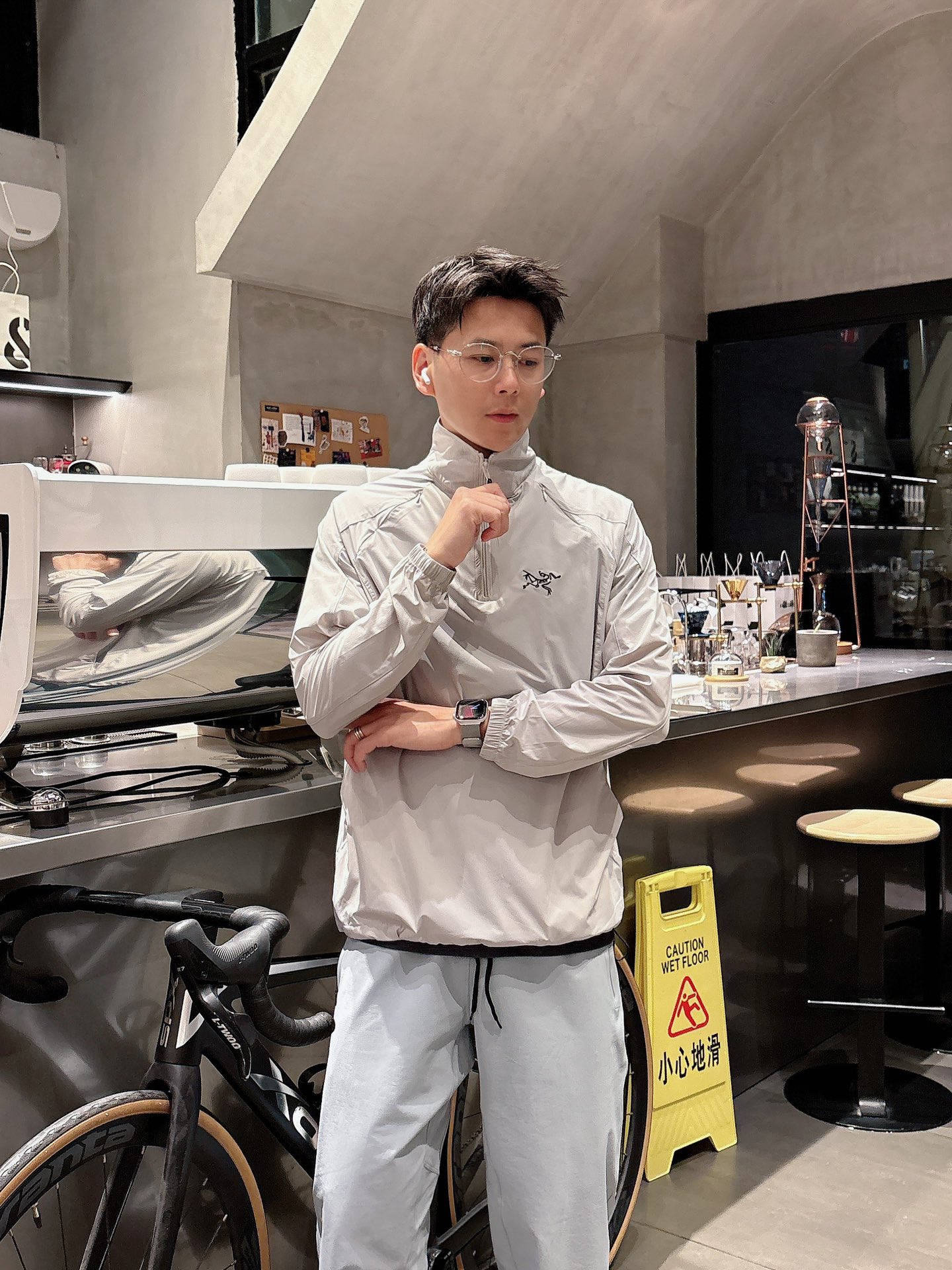  大鸟防晒冲锋衣 重磅新品‼️25FW 防嗮 采用结实舒适经编科技GORE-TEX面料 多拉链口袋 设计
