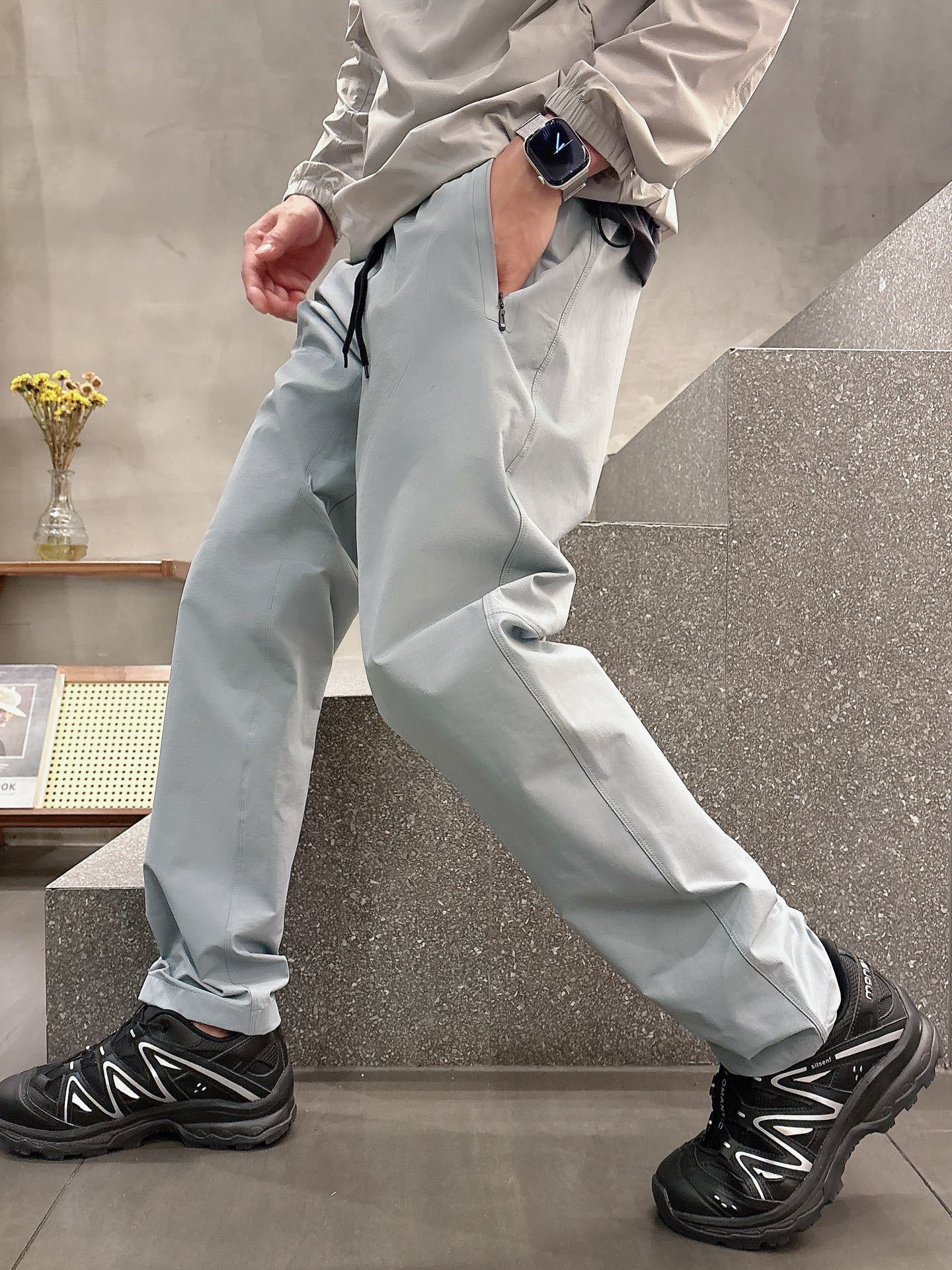 2025春夏款ARC'TERYX始祖鸟 GAMMA LT 男子
鸟家户外运动休闲冲锋裤
专业研发的