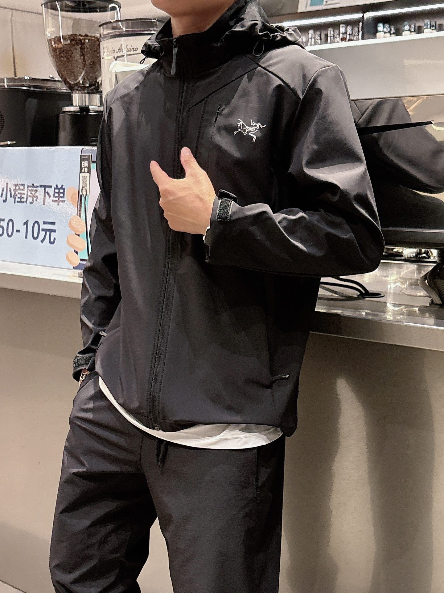  大鸟防晒冲锋衣 重磅新品‼️25FW 防嗮 采用结实舒适经编科技GORE-TEX面料 多拉链口袋 设计