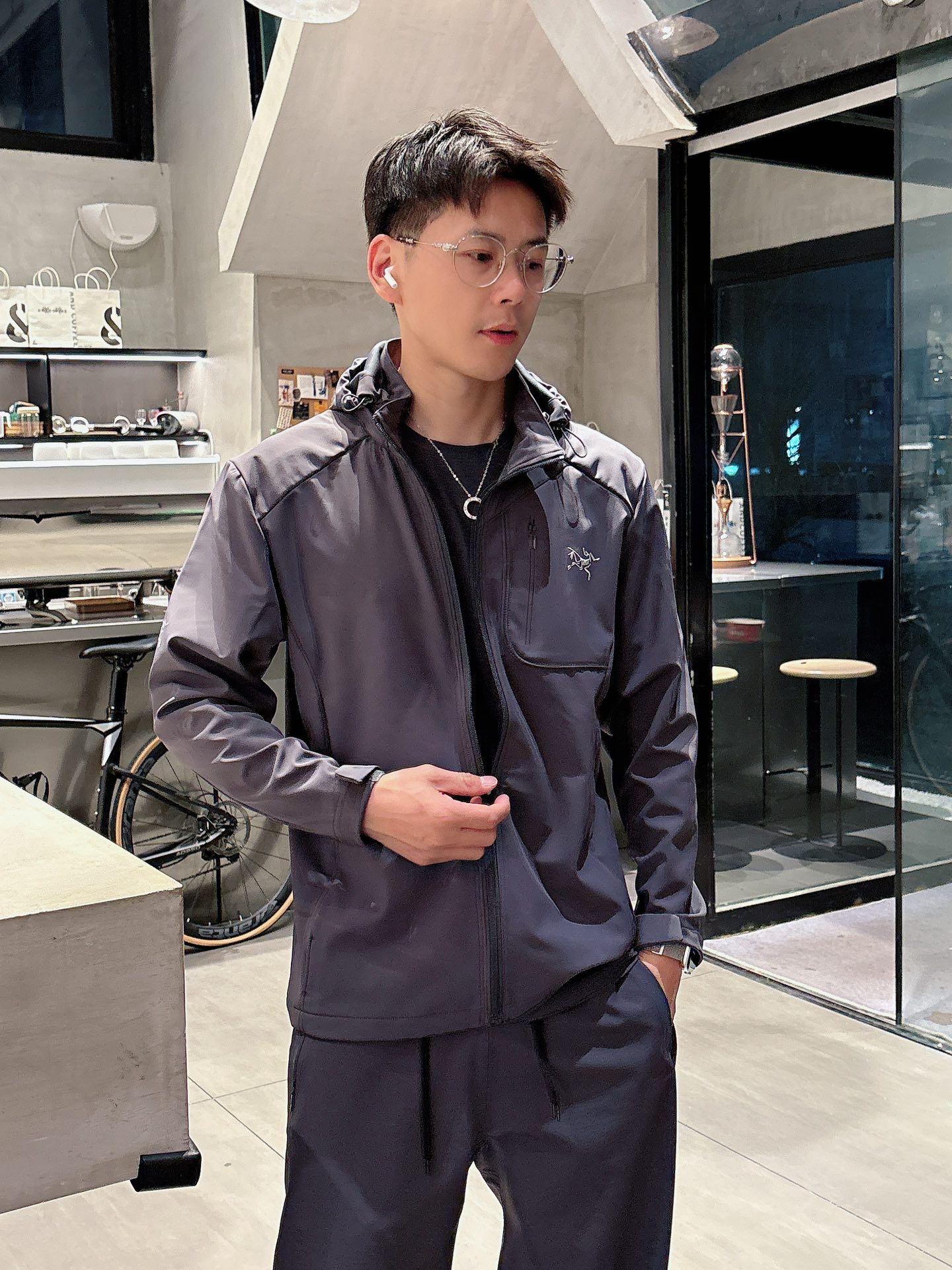  大鸟防晒冲锋衣 重磅新品‼️25FW 防嗮 采用结实舒适经编科技GORE-TEX面料 多拉链口袋 设计