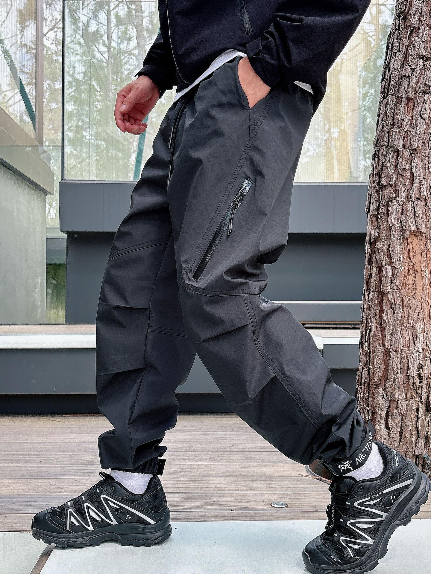 2025春夏款ARC'TERYX始祖鸟 GAMMA LT 男子 鸟家户外运动休闲冲锋裤专业研发的科技导湿