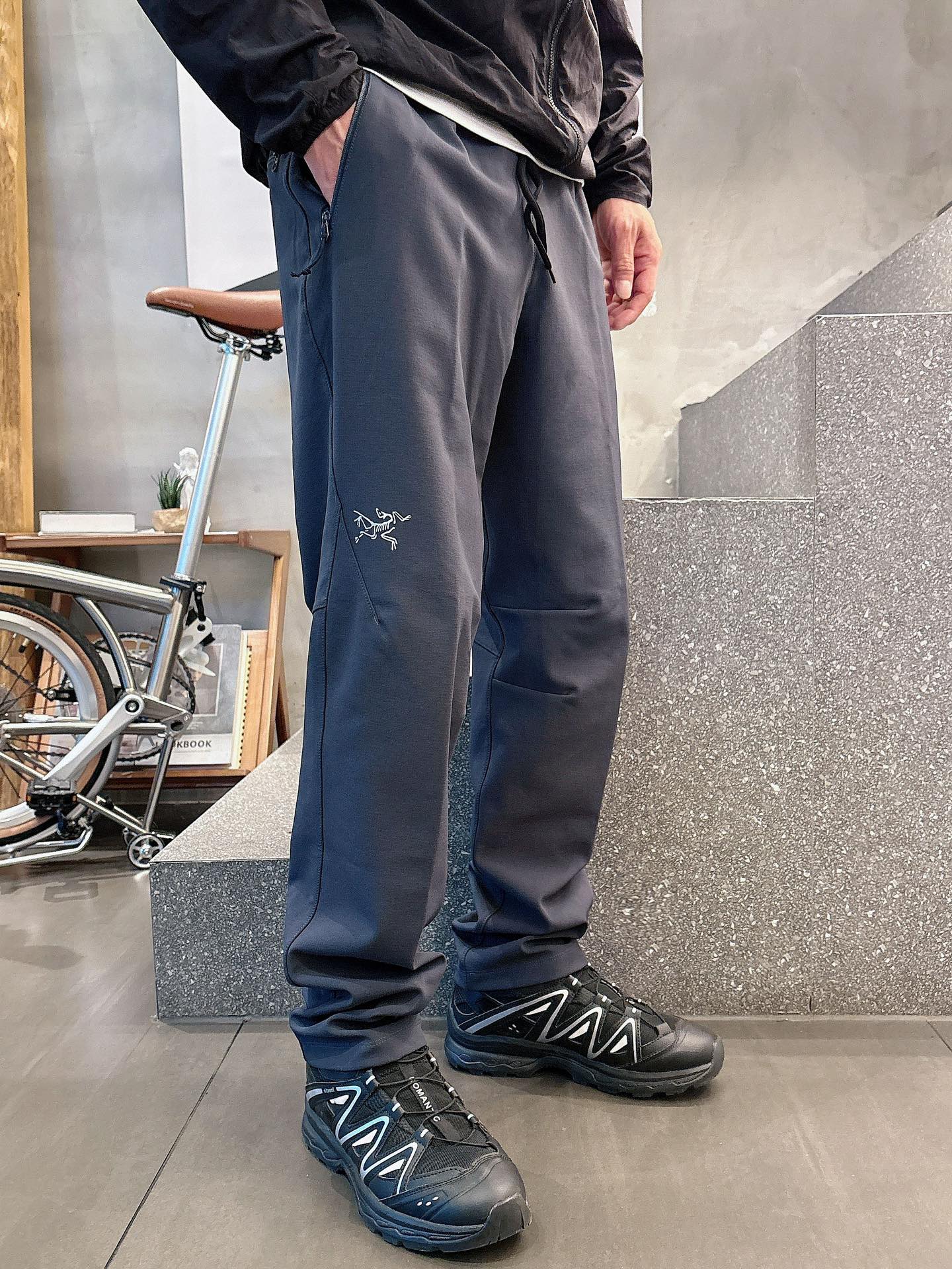 2025春夏款ARC'TERYX始祖鸟 GAMMA LT 男子 鸟家户外运动休闲冲锋裤专业研发的科技导湿