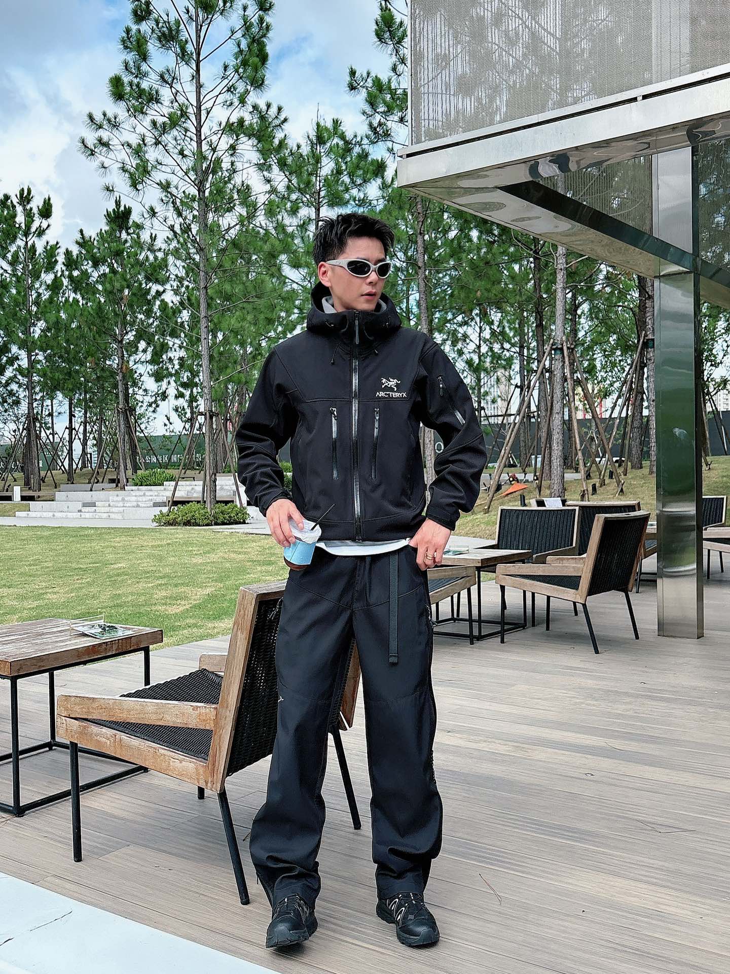 2025秋冬款ARC'TERYX始祖鸟 GAMMA LT 男子 鸟家户外运动休闲冲锋裤专业研发的科技导湿