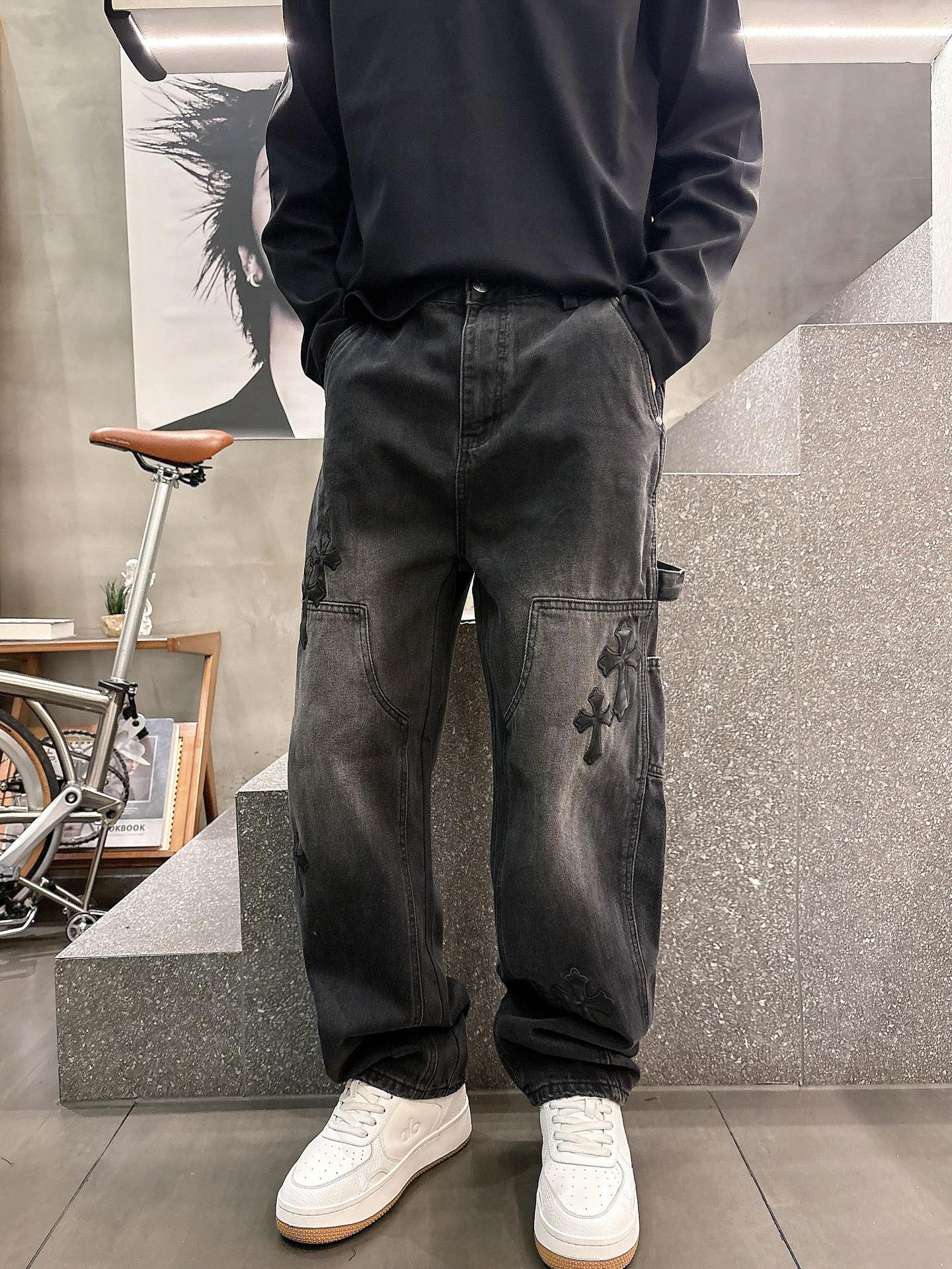 克罗心 25FW秋冬新款情侣牛仔裤 重工刺绣，上身版型真的绝了水洗棉面料超柔软 上身巨舒服包容性好✔️后