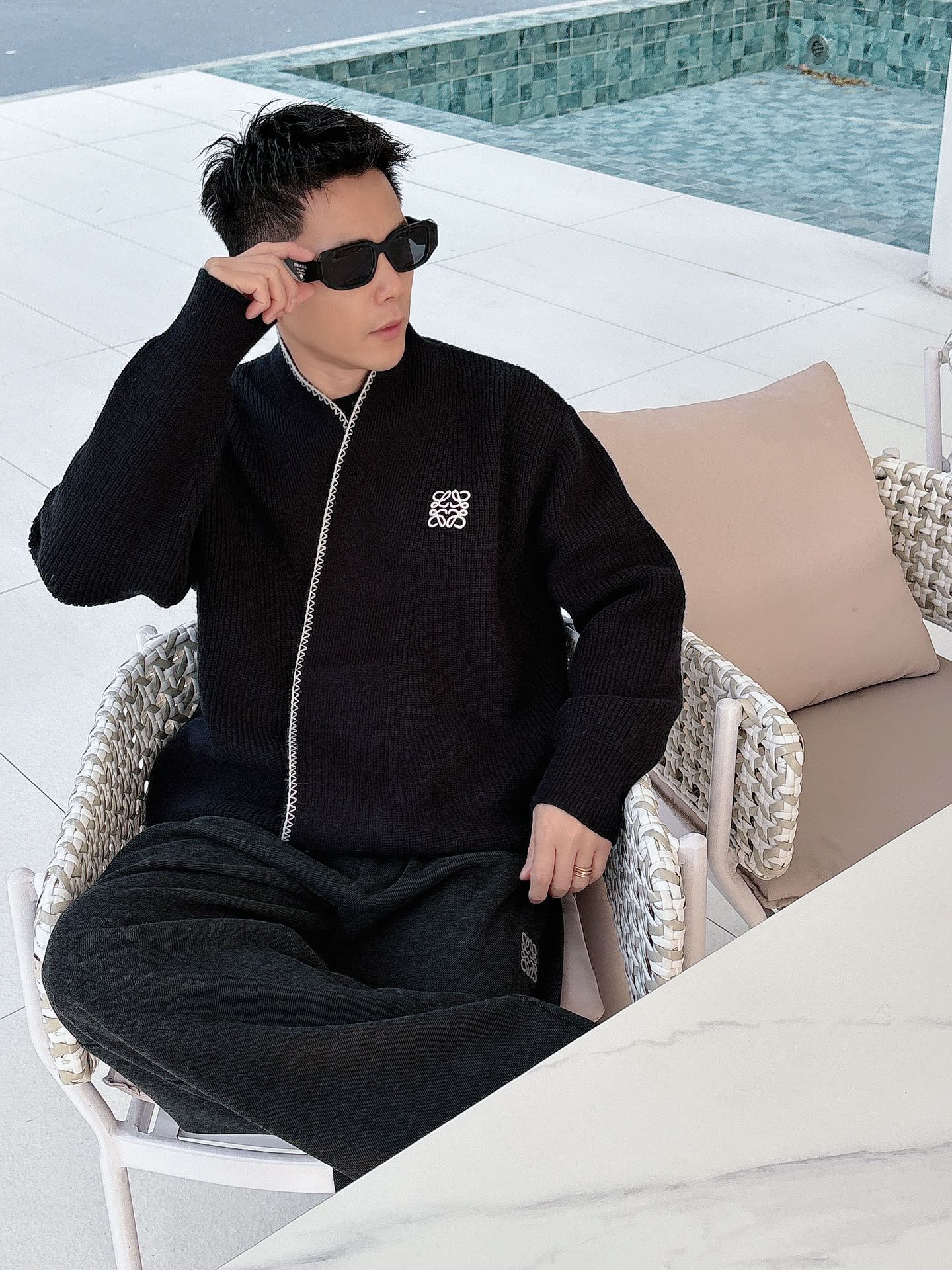 罗意威新款开衫老钱毛衣，上身舒适，不挑身材 男女同款，秋冬毛衣，是今年最好看的情侣装，秋冬必备百搭不出错