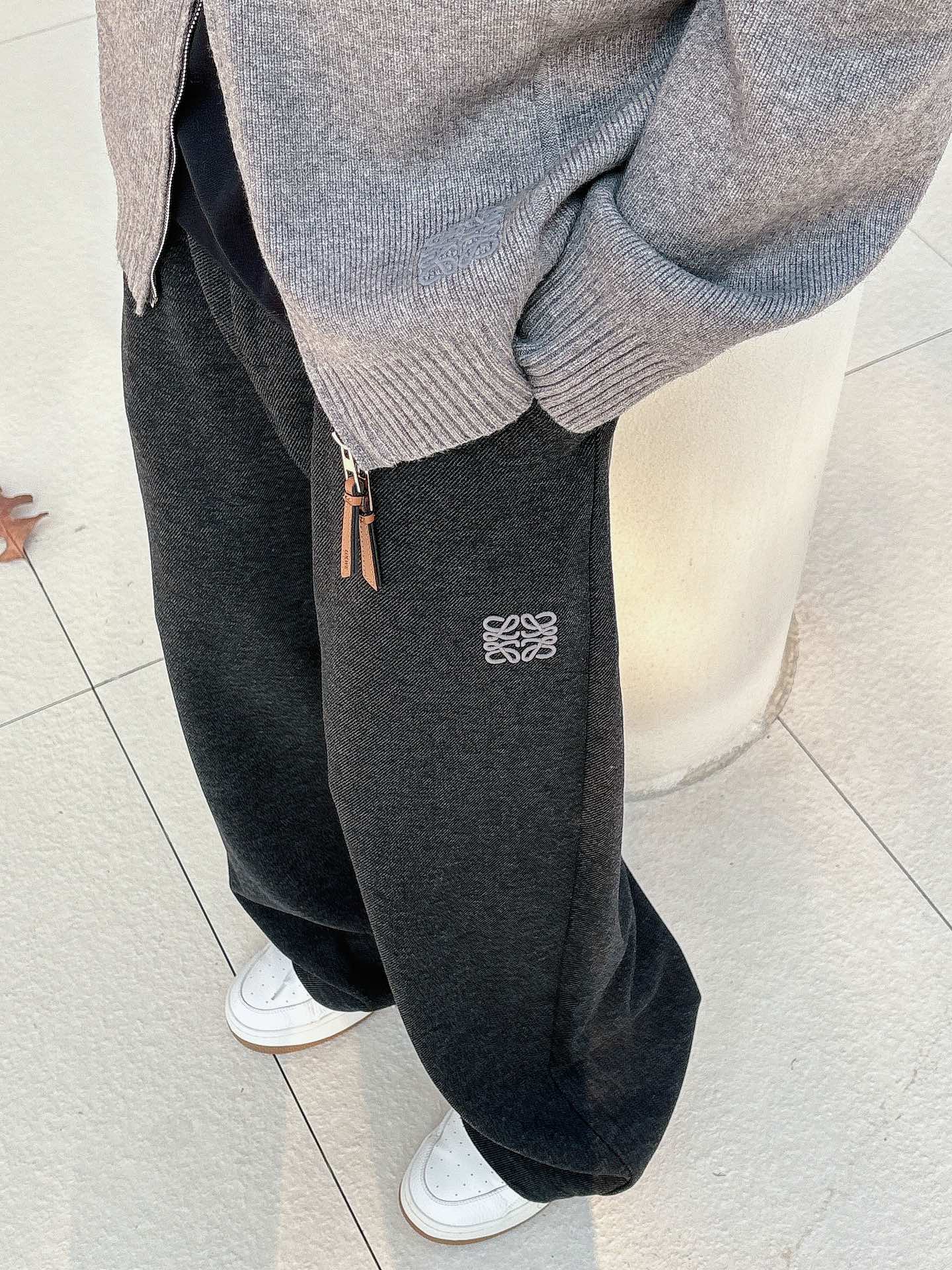 罗意威新款拉链开衫老钱毛衣，上身舒适，不挑身材 男女同款，秋冬毛衣，是今年最好看的情侣装，秋冬必备百搭不