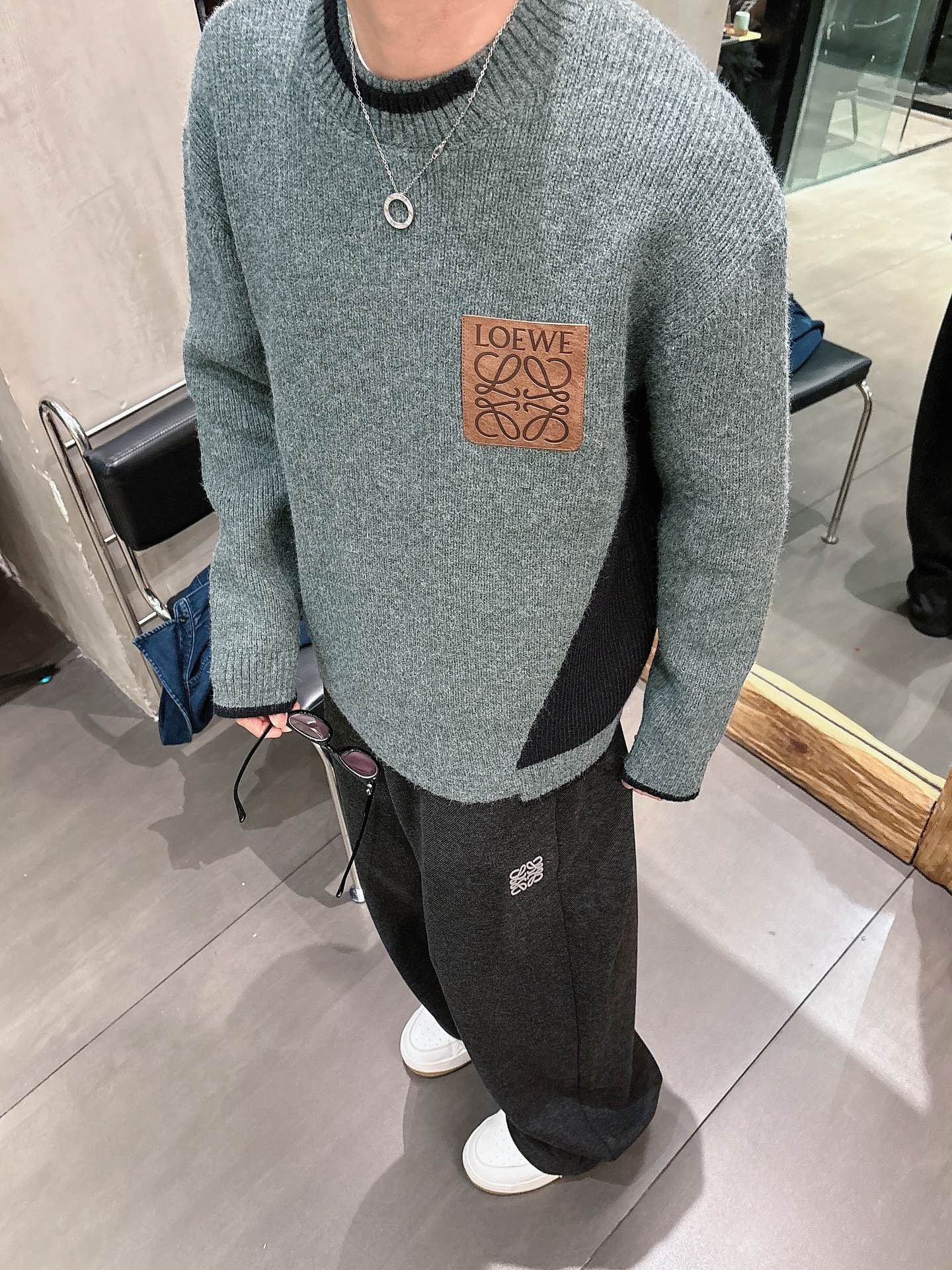 罗意威新款毛衣，上身舒适，不挑身材 男女同款，秋冬毛衣，是今年最好看的情侣装，秋冬必备百搭不出错，洋气又