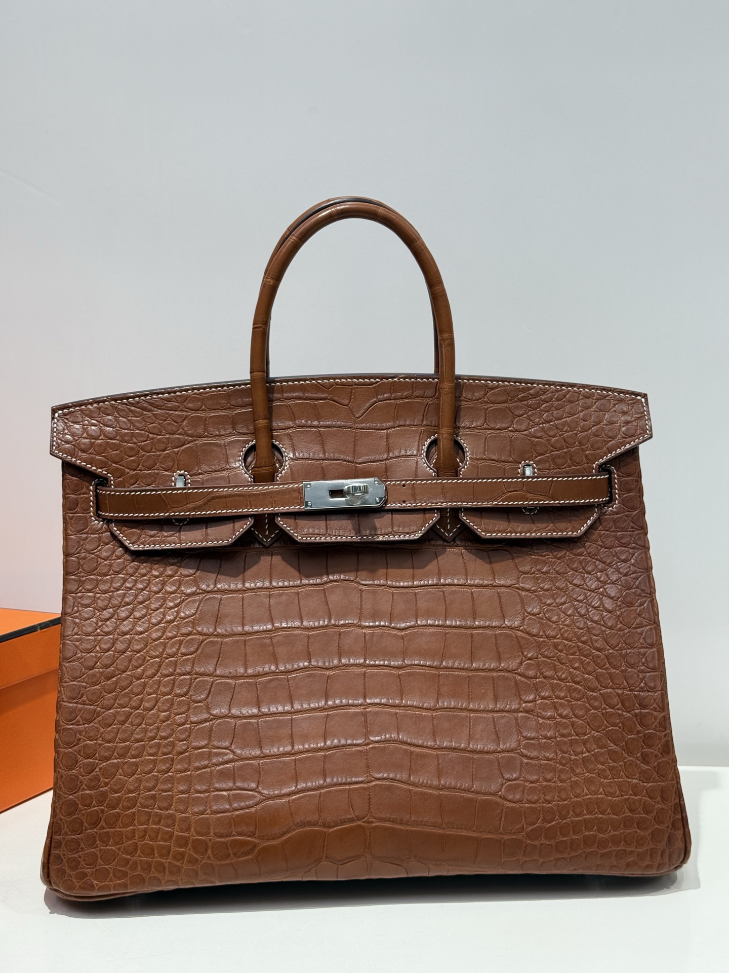 HERMES Birkin35 imported matte American crocodile crocodile leather hand-stitched beeswax thread made from three hides hand-hammered copper nails one-line nails sheepskin lining exotic leather custom style