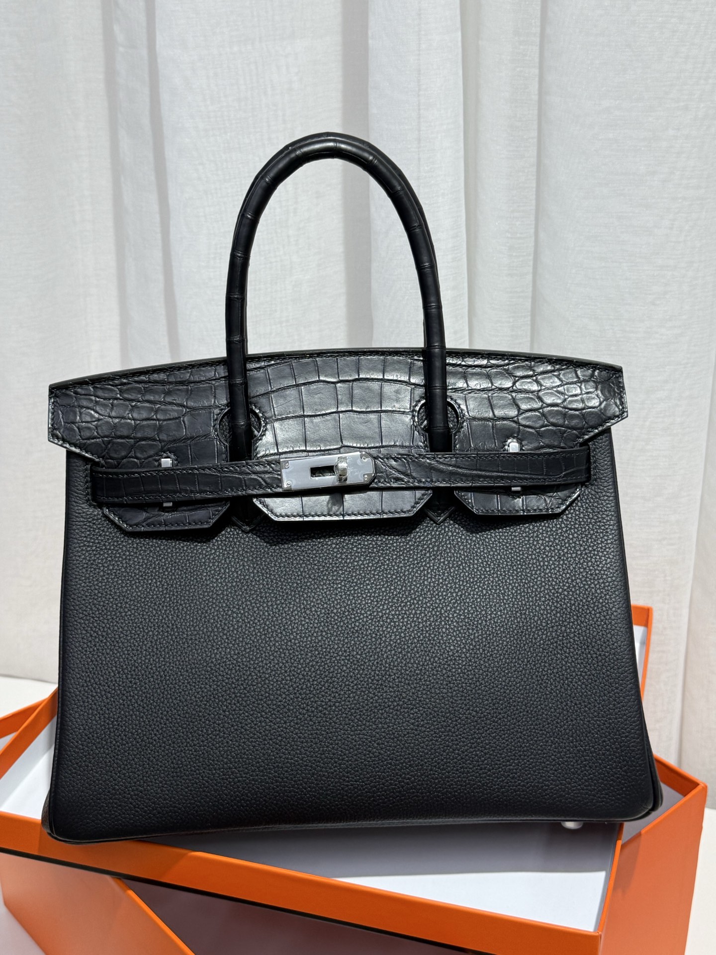 NO:893998,Bk30touch imported crocodile skin and Togo leather, imported sheepskin lining, full set of hand-nailed hardware, hand-stitched wax thread, real stock, Hermes, hermes, sheepskin, crocodile skin, Hermes,19860909Bk30touch进口鳄鱼皮拼Togo皮 ,内里配进口羊皮,全套手打钉五金,手缝蜡线, 现货实拍,爱马仕,hermes,sheepskin,crocodile skin,Hermes,,Bag