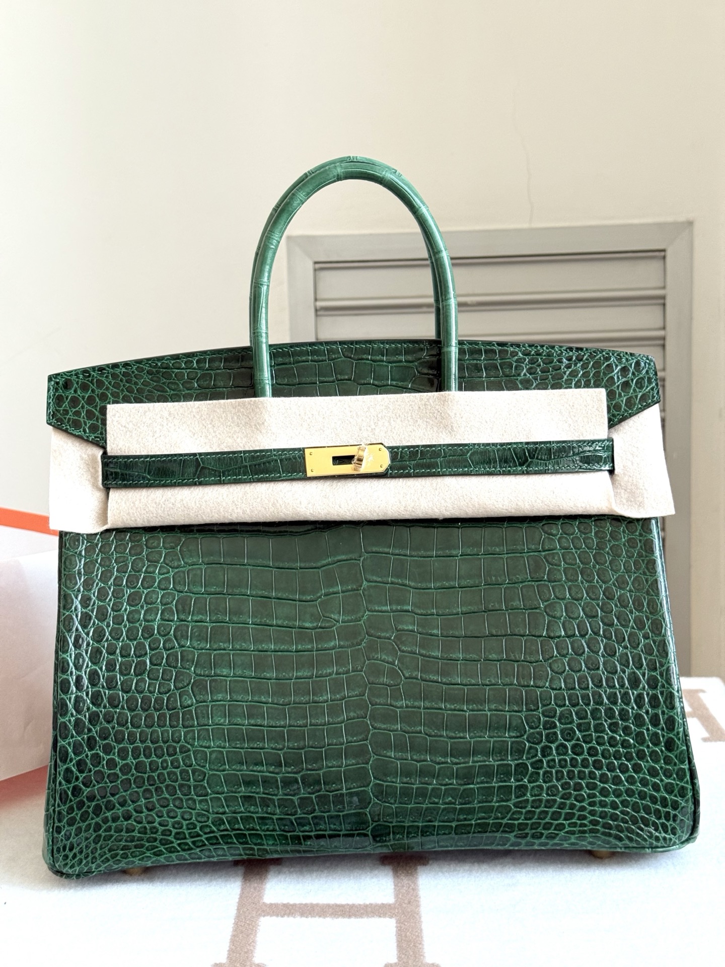 HERMES Birkin35 импортная матовая американская крокодиловая кожа, ручная прошивка восковой нитью, изготовлена из трёх кож, ручная ковка медных гвоздей в один ряд, подкладка из овечьей кожи, редкая кожа, индивидуальный заказ