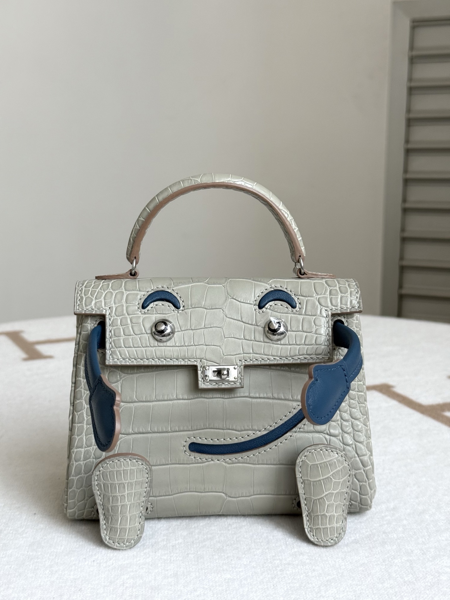 NO:763903,Real-stock Kelly doll Millennium doll bag 16cm, imported American matte crocodile skin, hand-sewn with wax thread, pure steel hardware, hand-made nails, Hermes, hermes, crocodile skin, Hermes,19860909现货实拍Kelly doll千禧娃娃包16cm 进口美洲雾面鳄鱼皮 蜡线手工缝制 纯钢五金 手工钉,爱马仕,hermes,crocodile skin,Hermes,,Bag