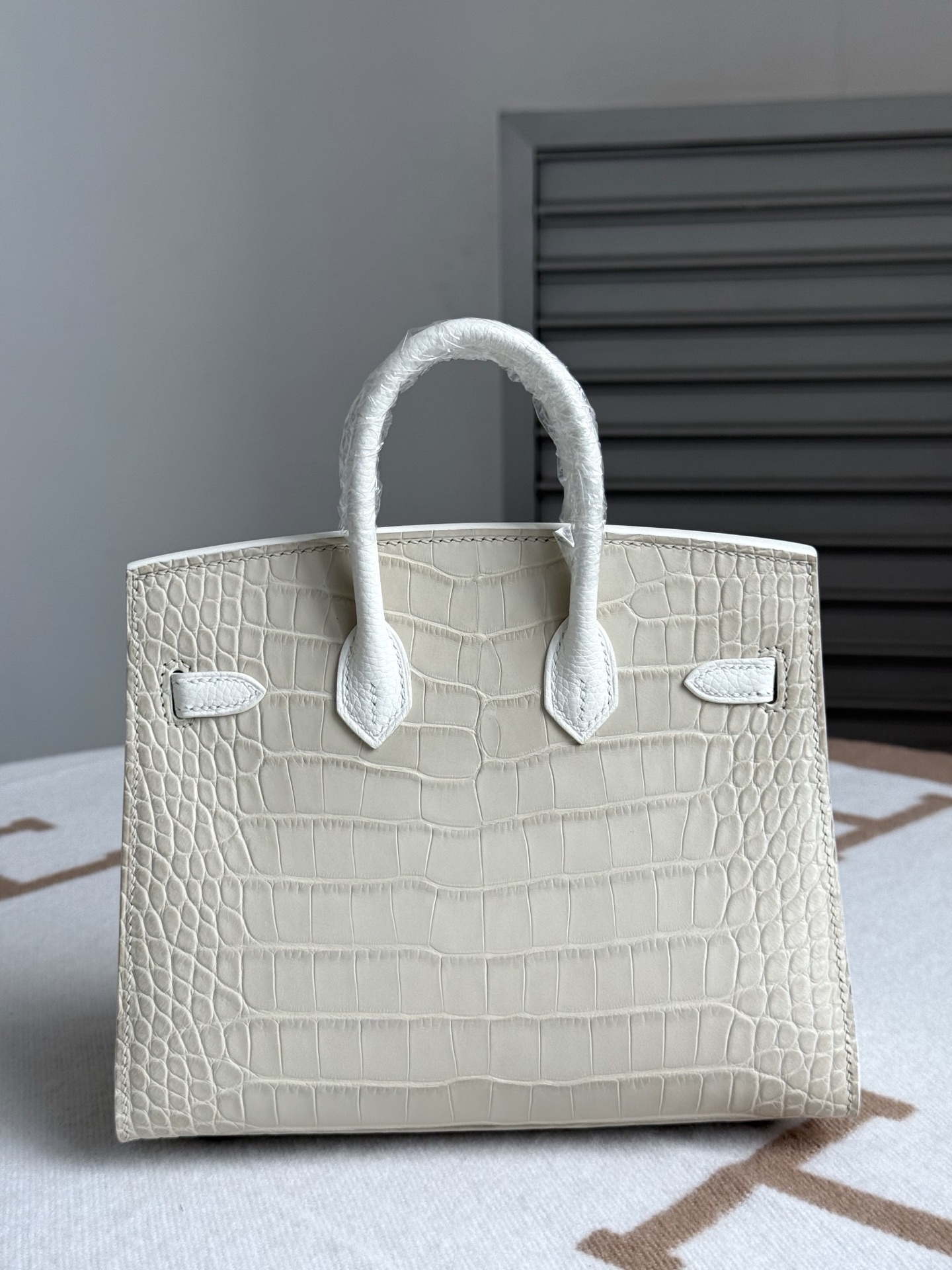 Hermes Birkin 20 Matte white crocodile 20cm handbag everyday