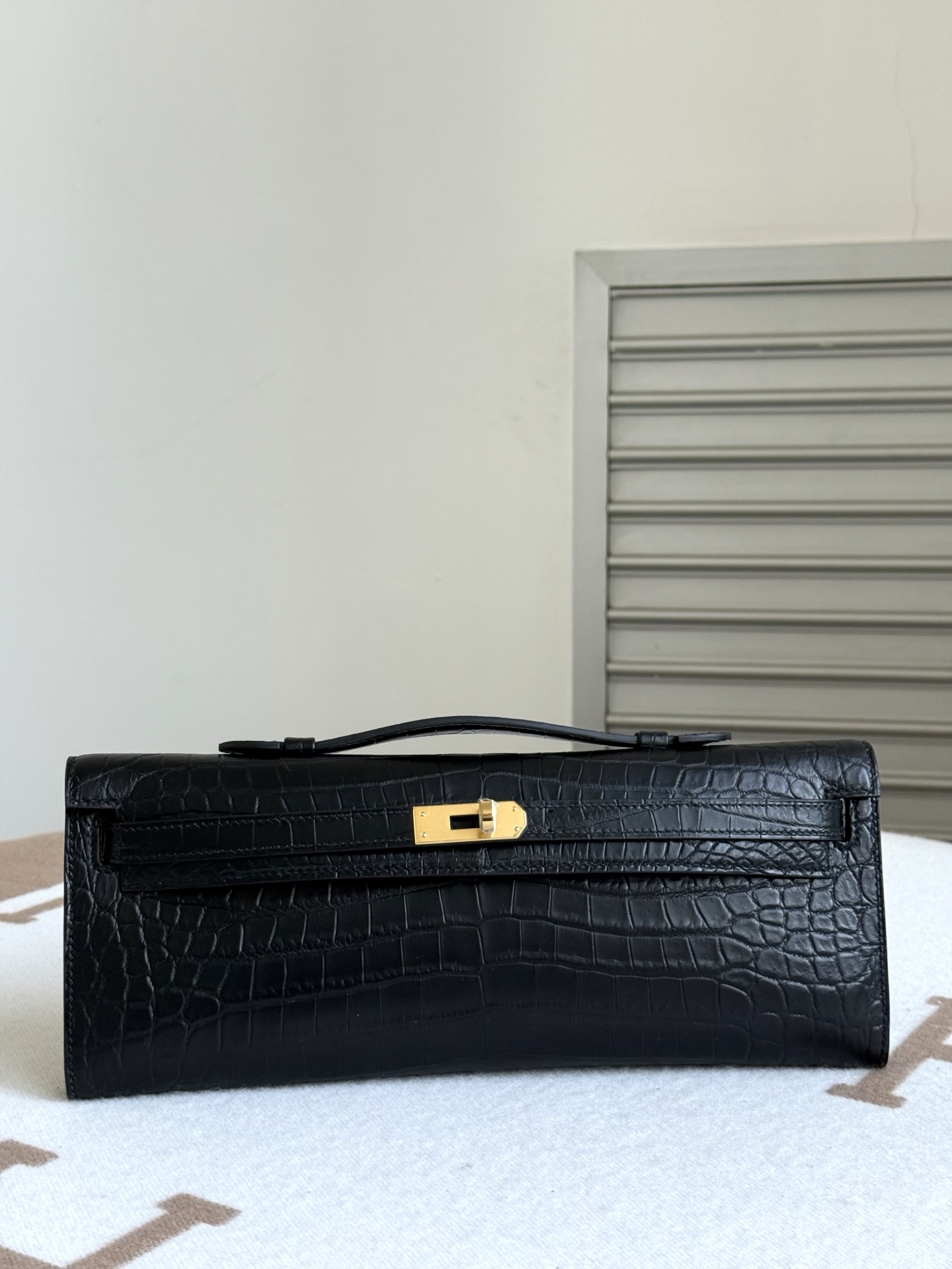 NO:763898,Newly available H Kelly handbag 31CM, imported Nile matte crocodile skin, imported sheepskin lining, all-steel hardware, hand-made nails, top-quality hand-stitched wax thread, Hermes, hermes, sheepskin, crocodile skin, Hermes,19860909新出现货H家凯利手包31CM 进口尼罗雾面鳄鱼皮 内里配进口羊皮 全钢五金 手打钉 顶级手缝蜡线,爱马仕,hermes,sheepskin,crocodile skin,Hermes,,Bag