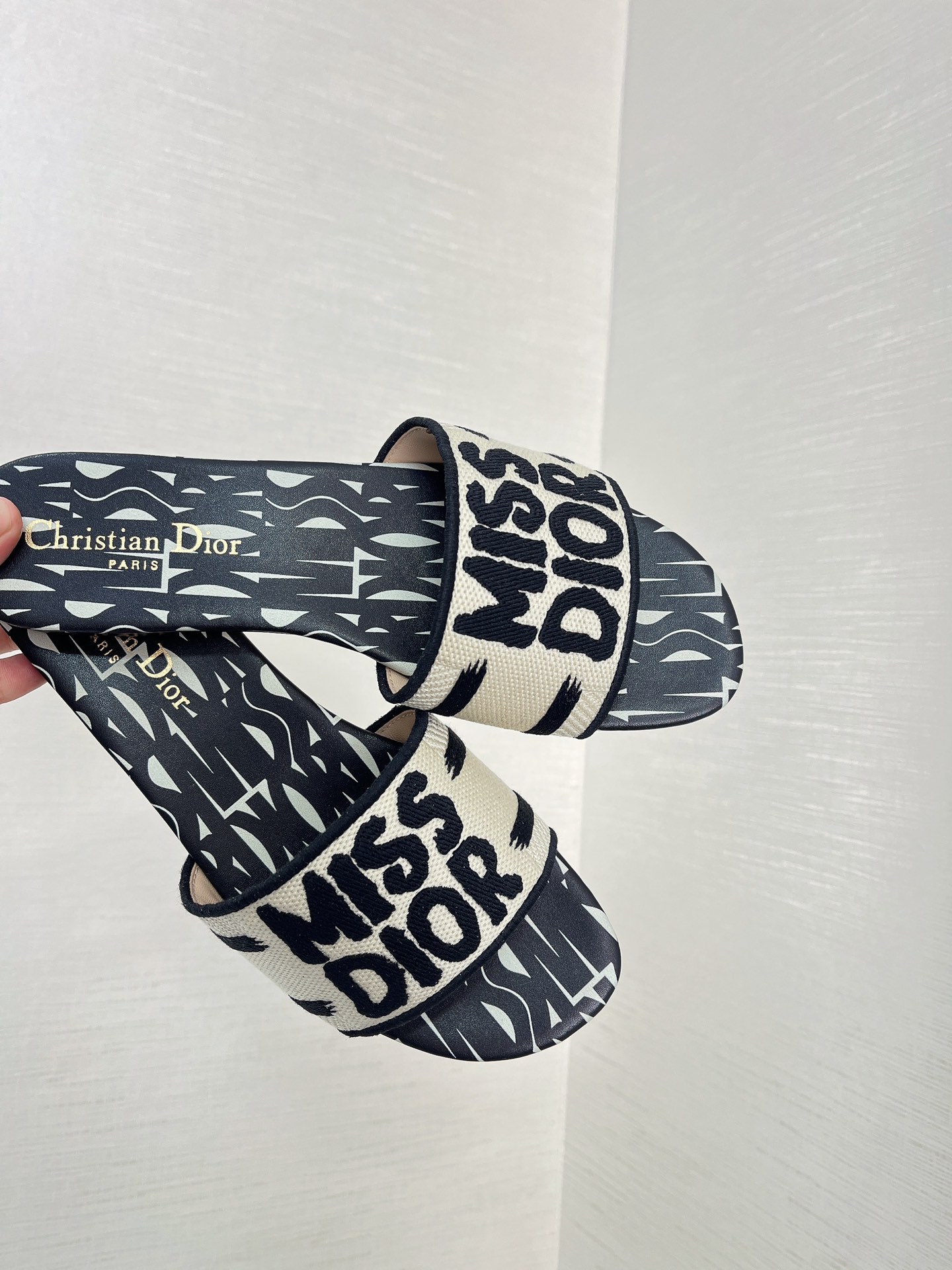 Dior Zu günstigem Preis
 Schwarz Grün Stickerei Baumwolle Fashion Lässig