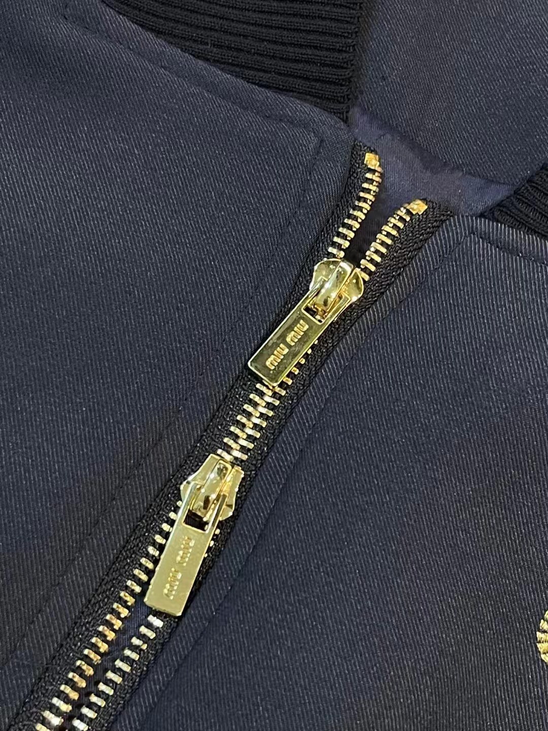 路易威登 Louis Vuitton 高定典藏名品高定成衣时装外套连衣裙衬衫T恤 #5A66403B 6