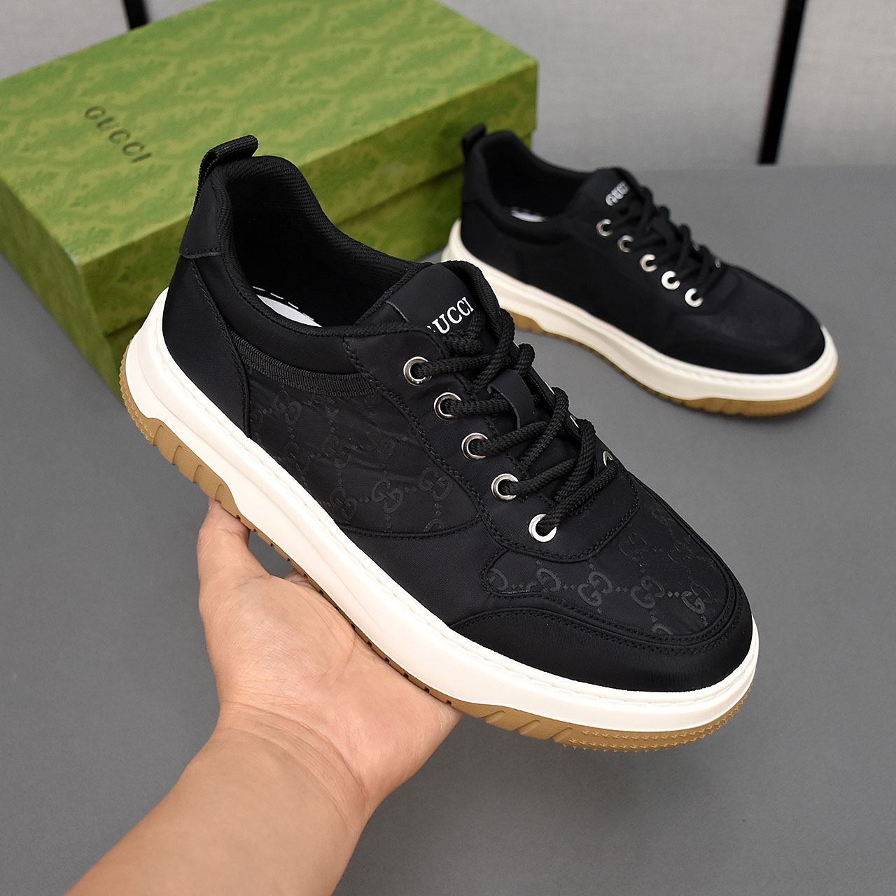 NO:271497,Gucci [Gucci], fashionable lace-up shoes, upper is made of breathable fabric, rubber foam sole, men's size 38-44,,gucci,gucci19860909Gucci【古驰】批,时尚系带布鞋,鞋面采用透气布料,橡胶发泡鞋底,男码38-44,,gucci,gucci,Men's shoes
