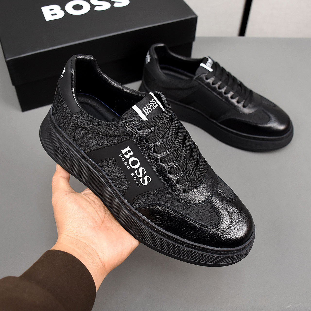 NO:272151,P BOSS latest casual men's shoes, casual and fashionable style, simple and atmospheric, fabric is made of imported embroidered scrub leather, sheepskin inner lining, original wear-resistant TR sole, multi-color optional, size 38-44 (45 can be customized), sheepskin19860909P BOSS最新款休闲男鞋 休闲时尚爆款 版型简洁大气 面料采用进口绣花绒面磨砂皮 羊皮内里,原版耐磨TR大底,多色可选,码数38-44（45可定做）,,sheepskin,Men's shoes