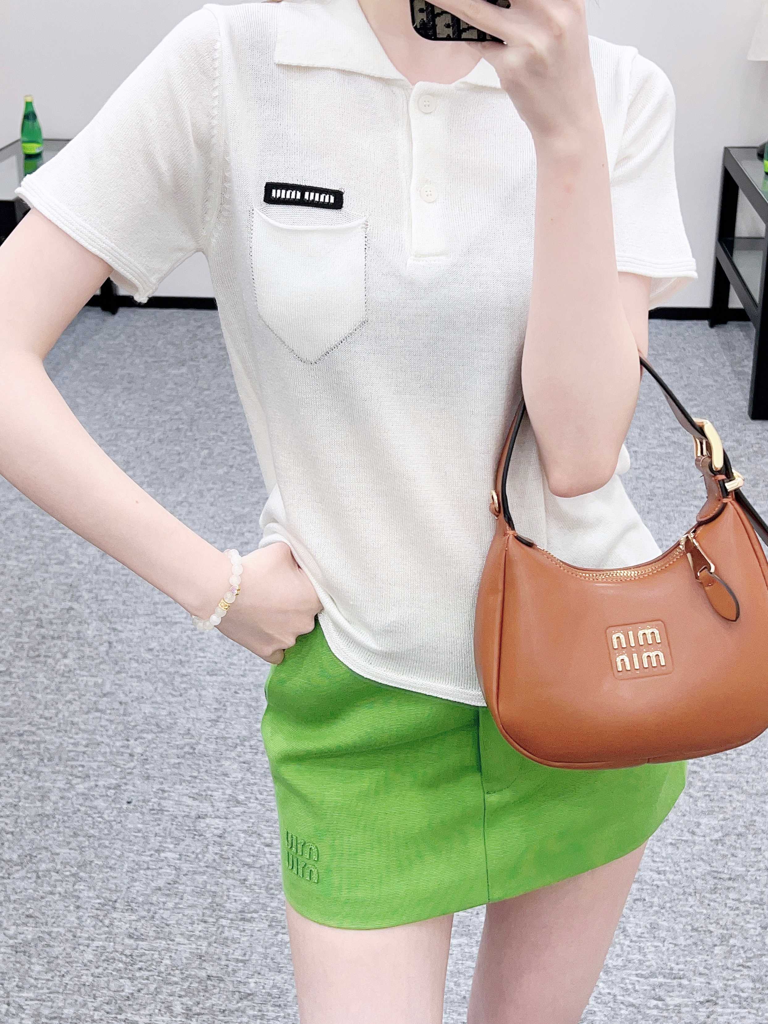 미우미우 여성 카라 반팔 티셔츠 레플리카 6052 Miu Miu Women T Shirt