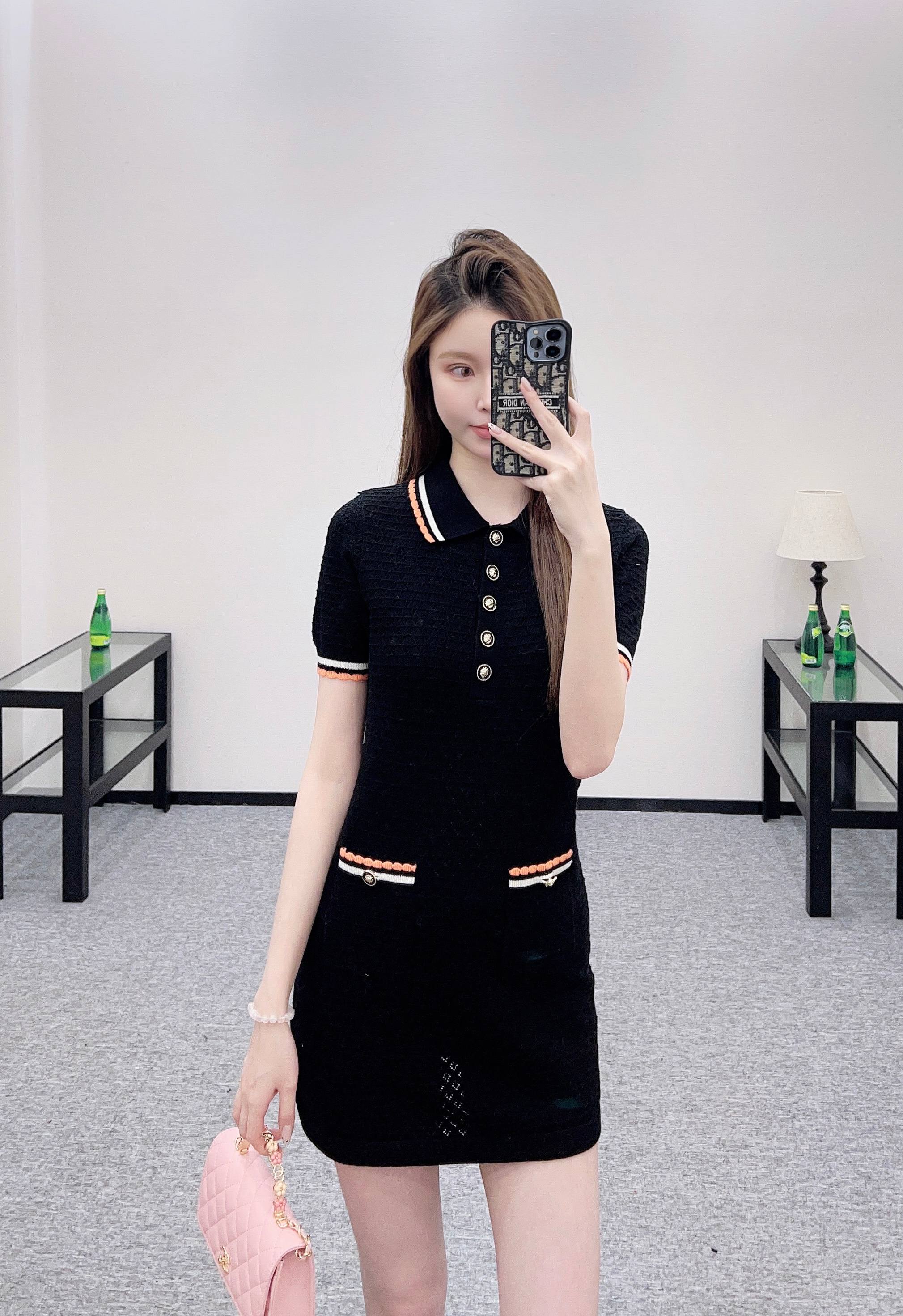 샤넬 여성 까멜리아 캐시미어 카라 반팔 티셔츠 레플리카 6054 Chanel Women T Shirt