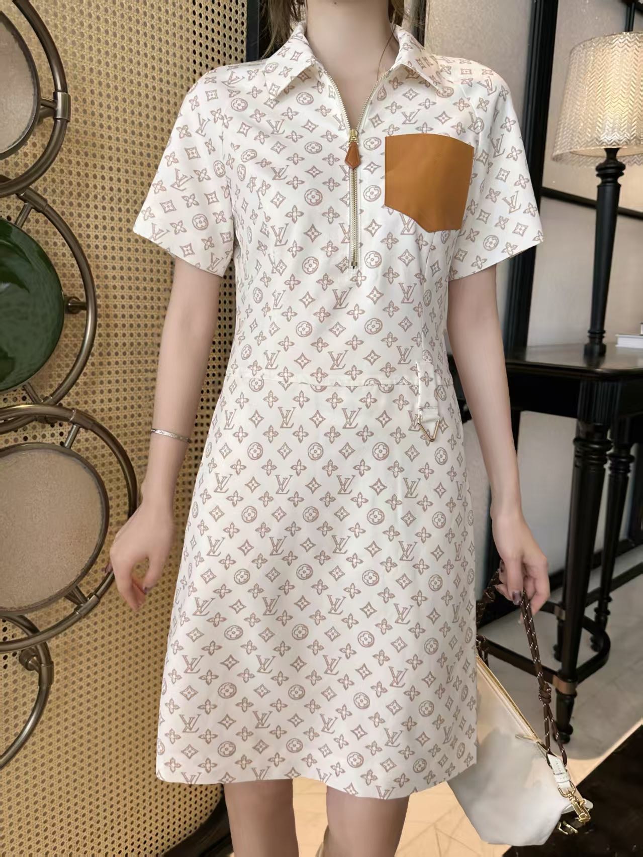 루이비통 여성 폴로 카라 원피스 레플리카 24812 Louis Vuitton Women Dress