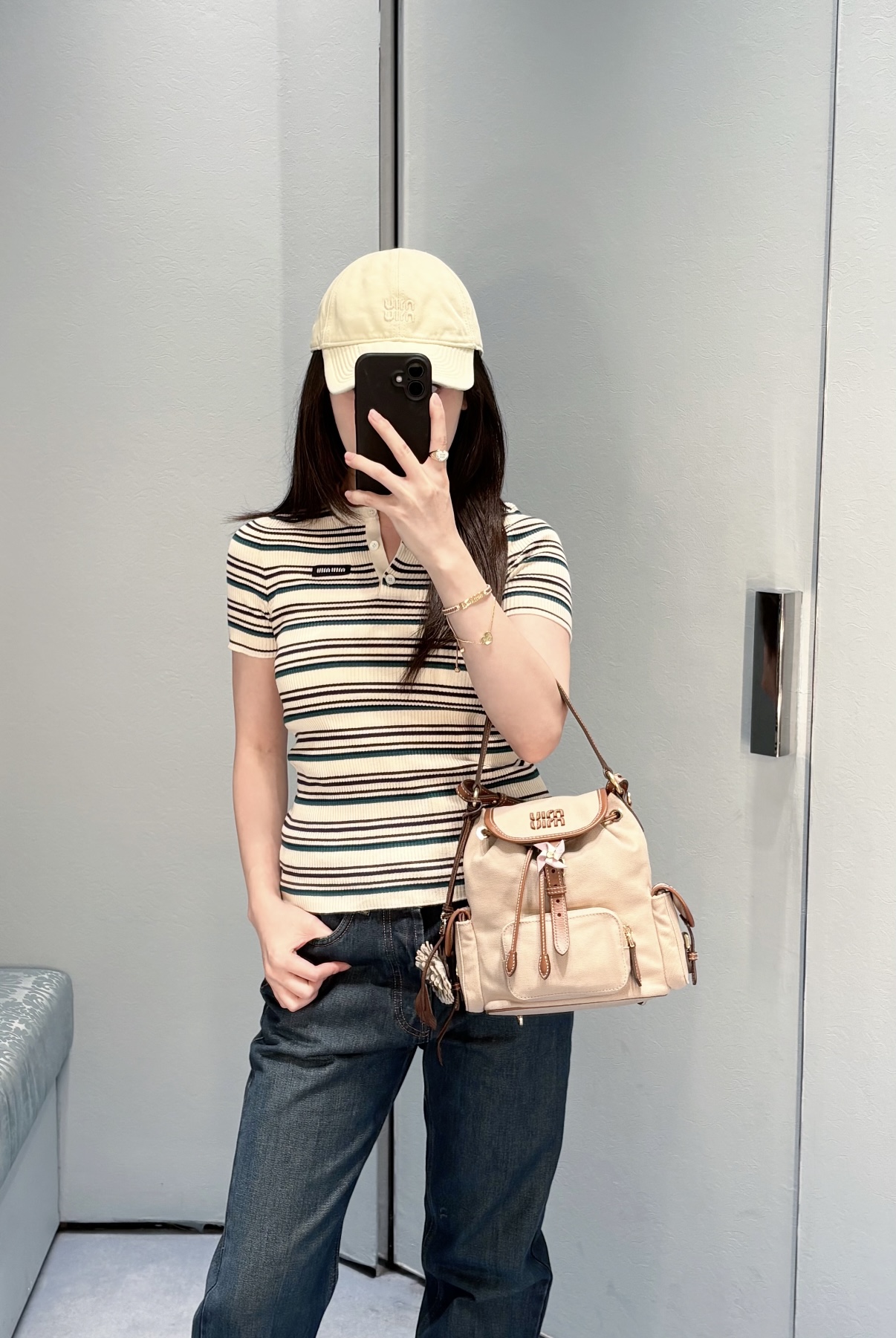 미우미우 여성 반팔 52805