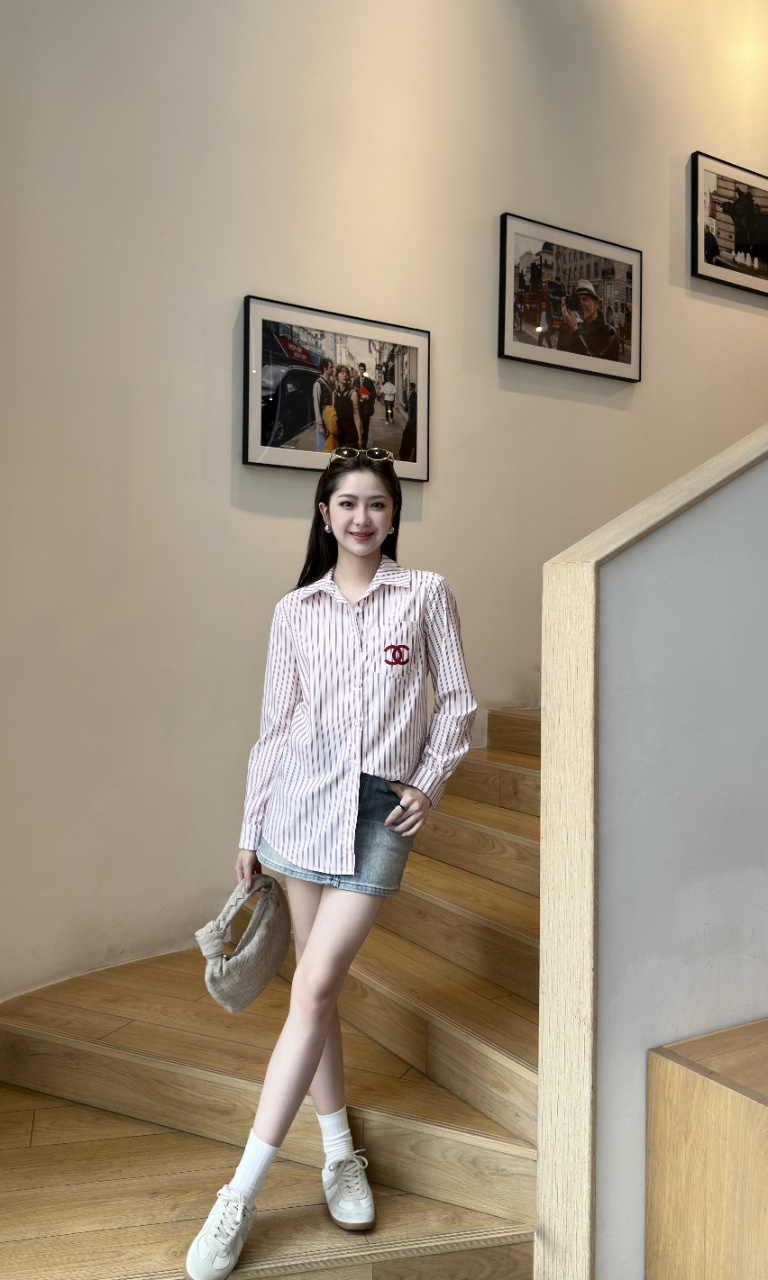 샤넬 여성 로고 자수 스트라이프 셔츠 레플리카 24885
