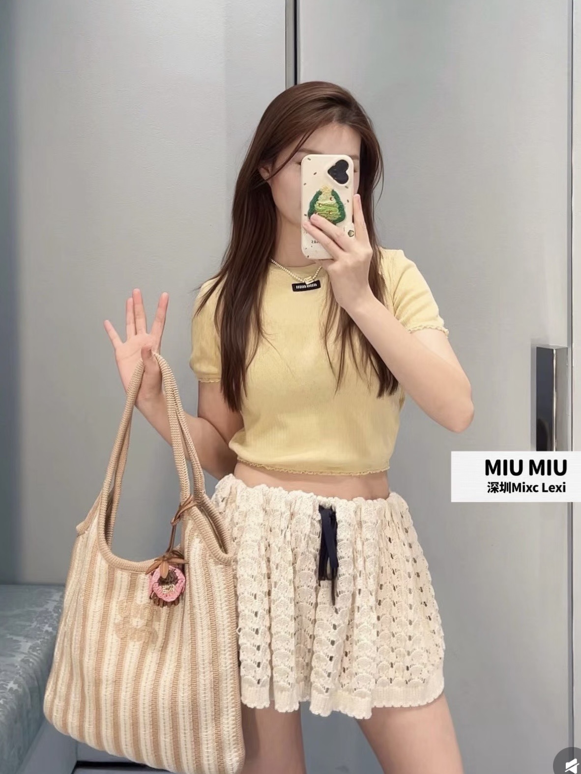 미우미우 여성 반팔 SS 52359