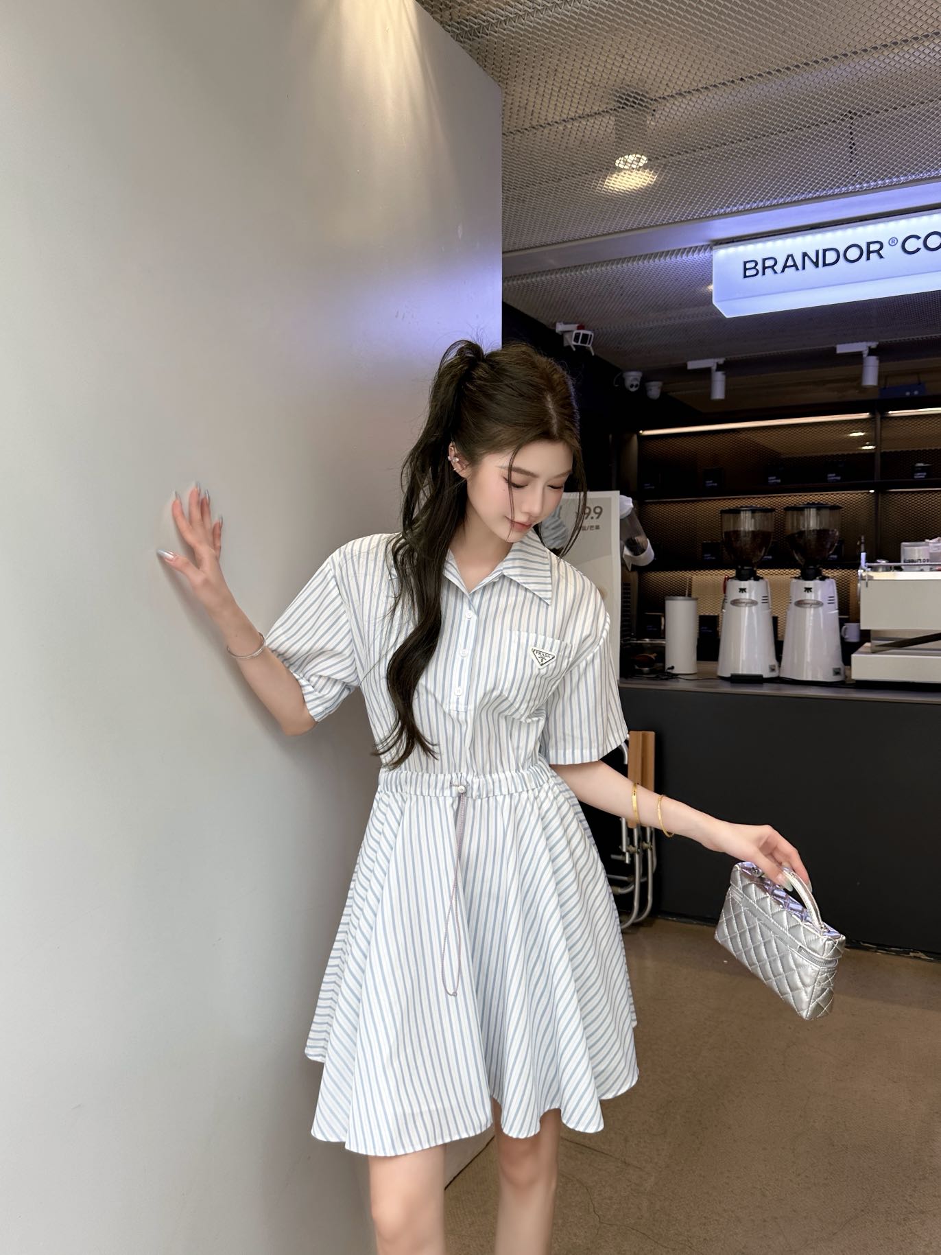 프라다 여성 로고 스트라이프 A라인 반팔 셔츠 원피스 레플리카 45793 Prada Women Dress
