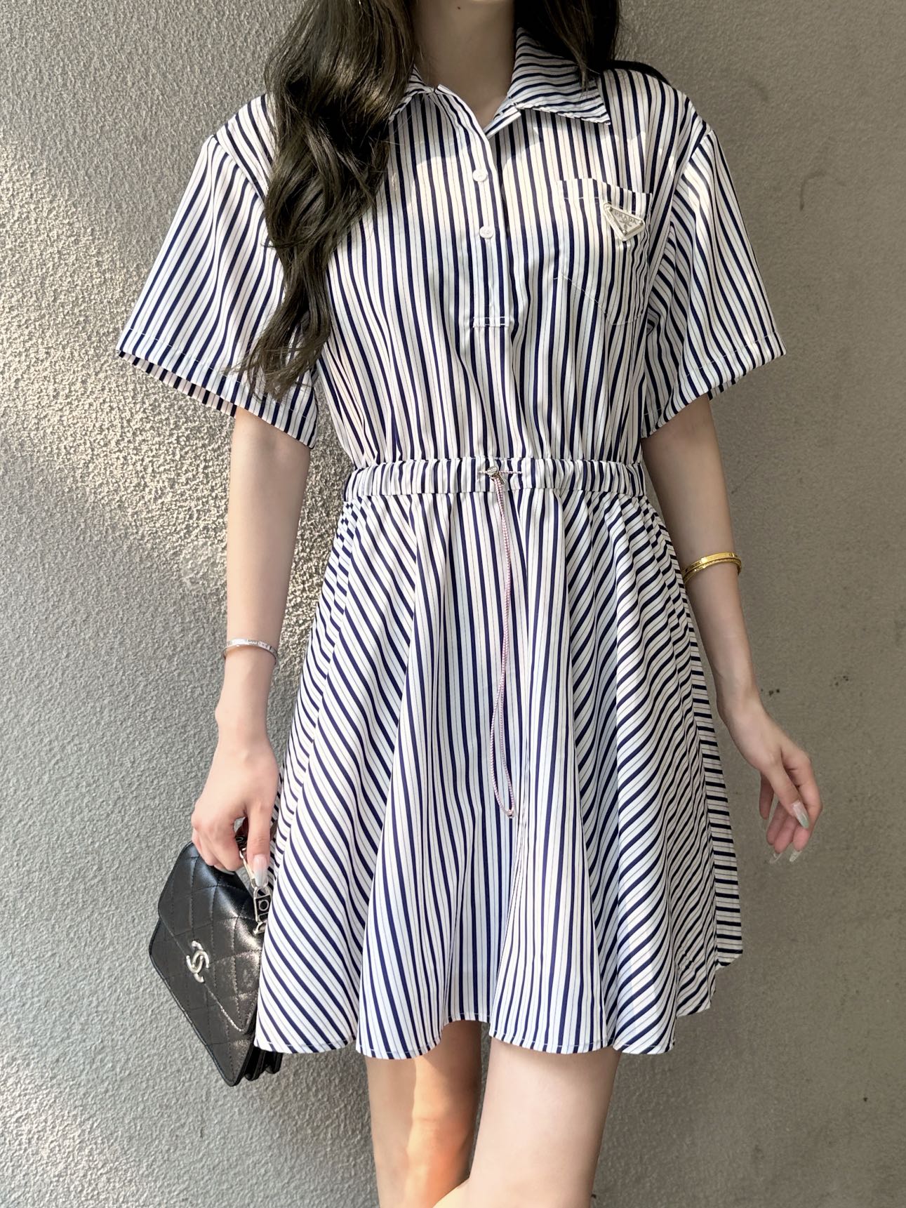 프라다 여성 로고 스트라이프 A라인 반팔 셔츠 원피스 레플리카 45792 Prada Women Dress