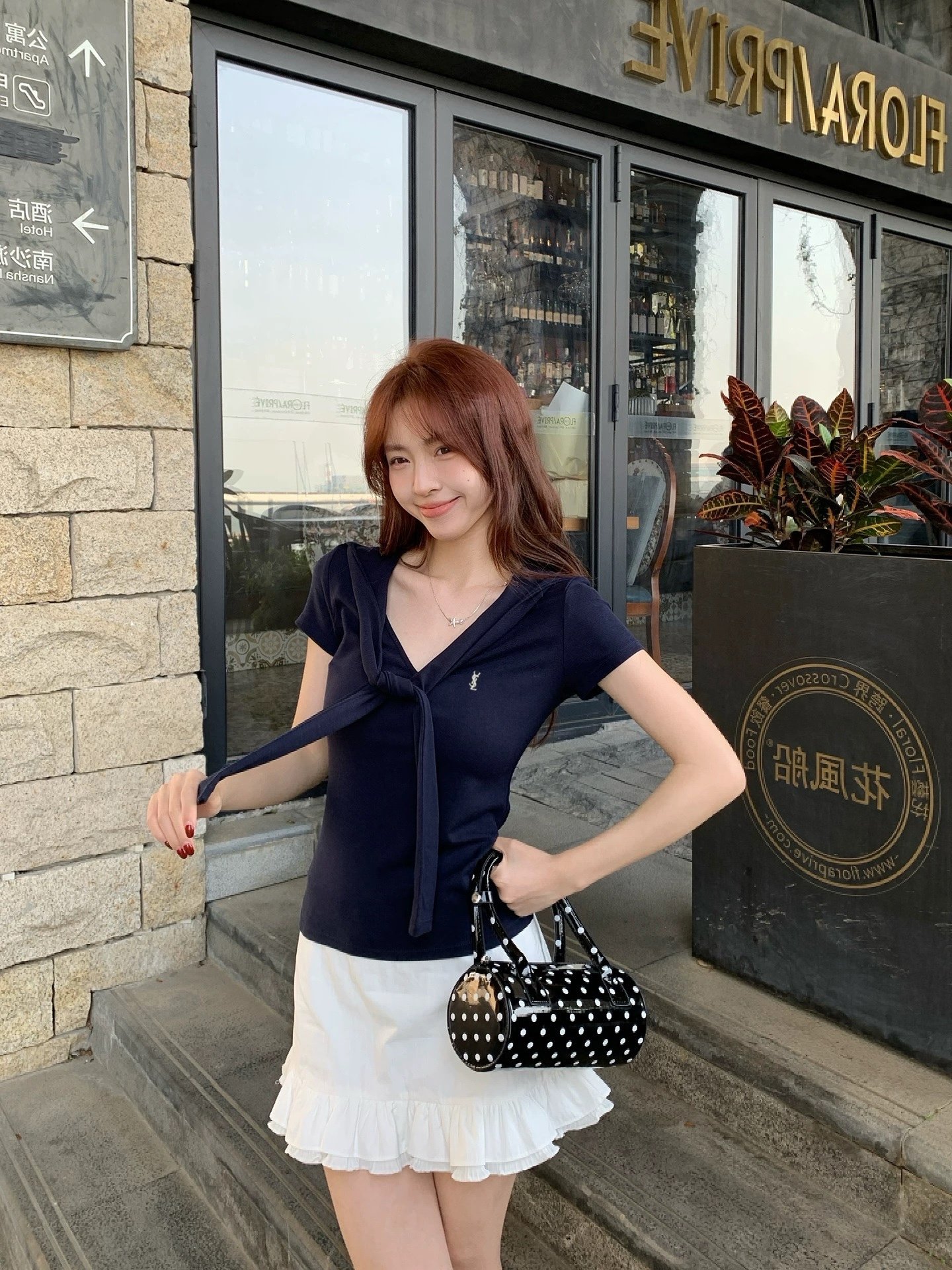 생로랑 레터 로고 자수 V넥 가디건 103391 이미지 2
