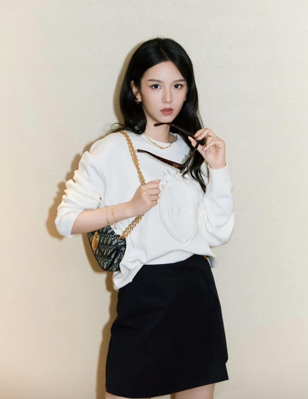 디올 자수 문자 패턴 크루넥 니트 156324