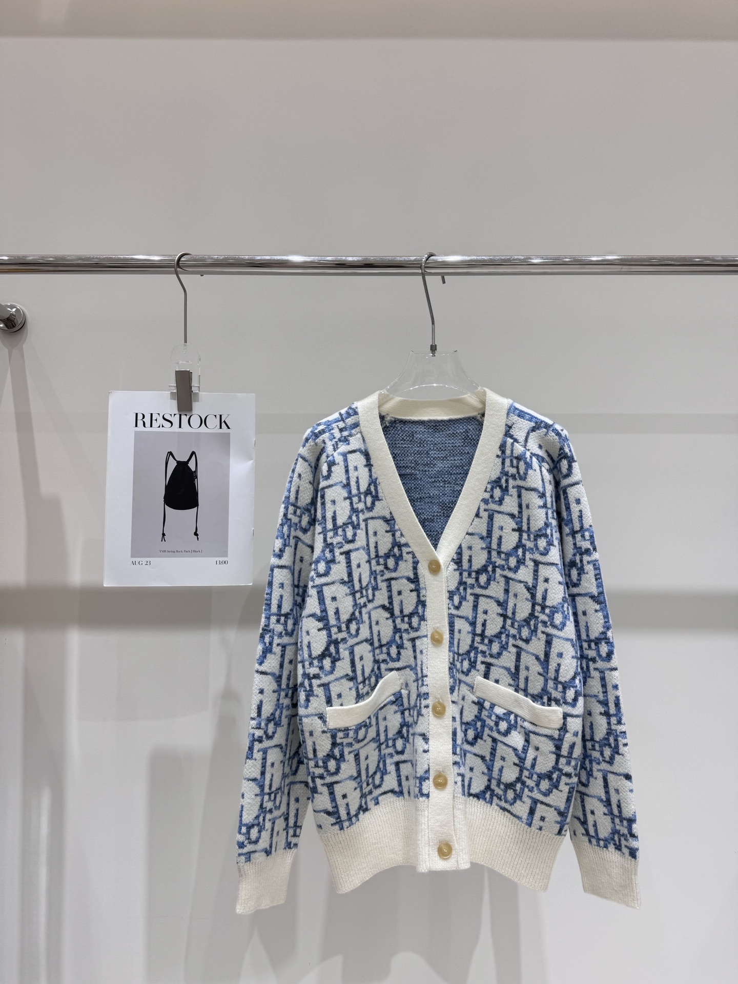 NO:495635,Real photos new DIO* full print presbyterian logo jacquard knitted V-neck cardigan sweater men and women casual jackets, dior, jackets & coats, sweaters, alexander wang19860909实拍图新款DIO*满印老花logo提花针织V领开衫毛衣男女休闲外套,,dior,jackets & coats,sweaters,alexander wang,Women's clothing