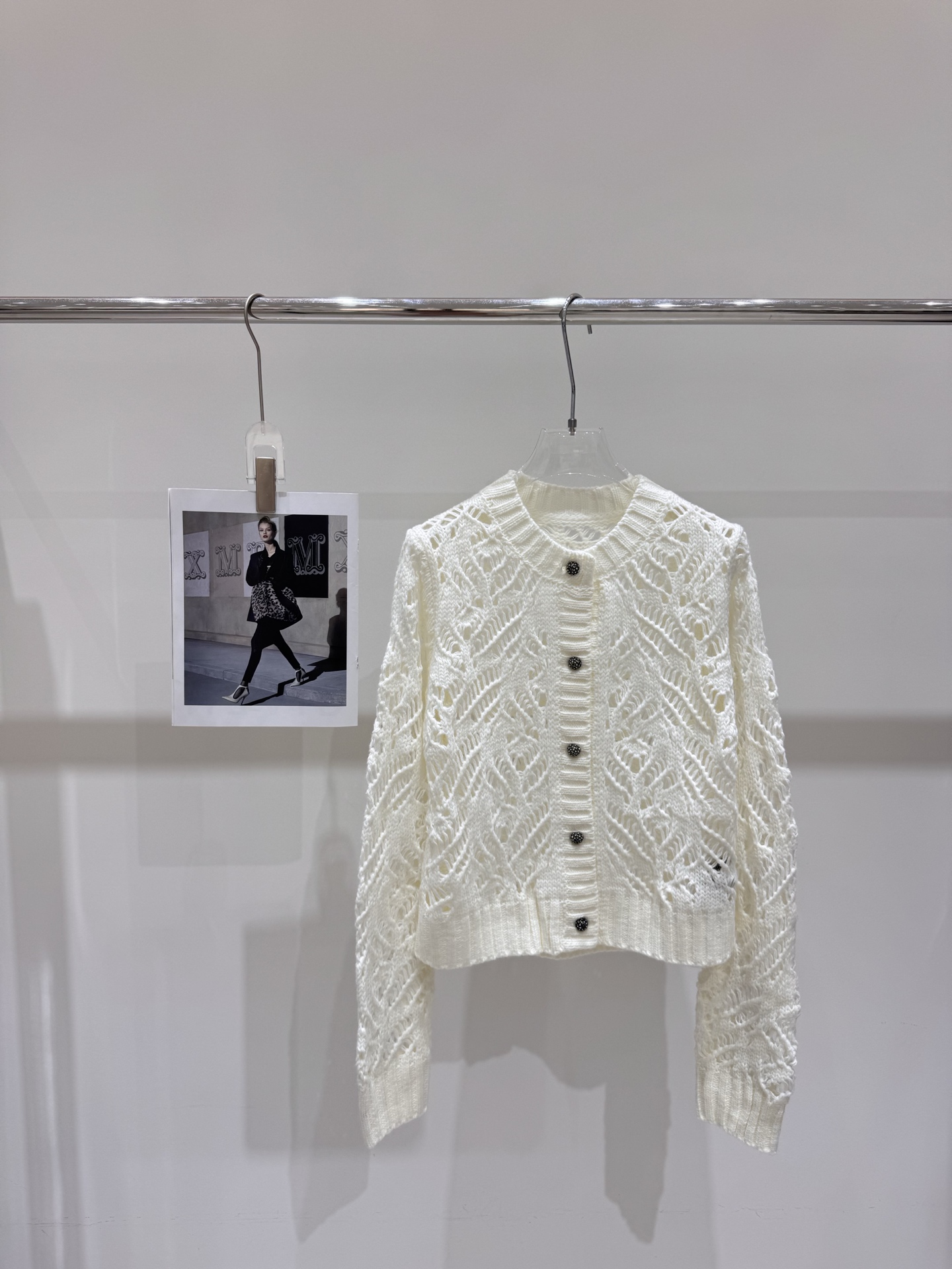 NO:508309,Real photos New DIO* temperament hollow hook round neck knit cardigan, dior, alexander wang19860909实拍图 新款DIO*气质镂空钩花圆领针织开衫,,dior,alexander wang,Women's clothing