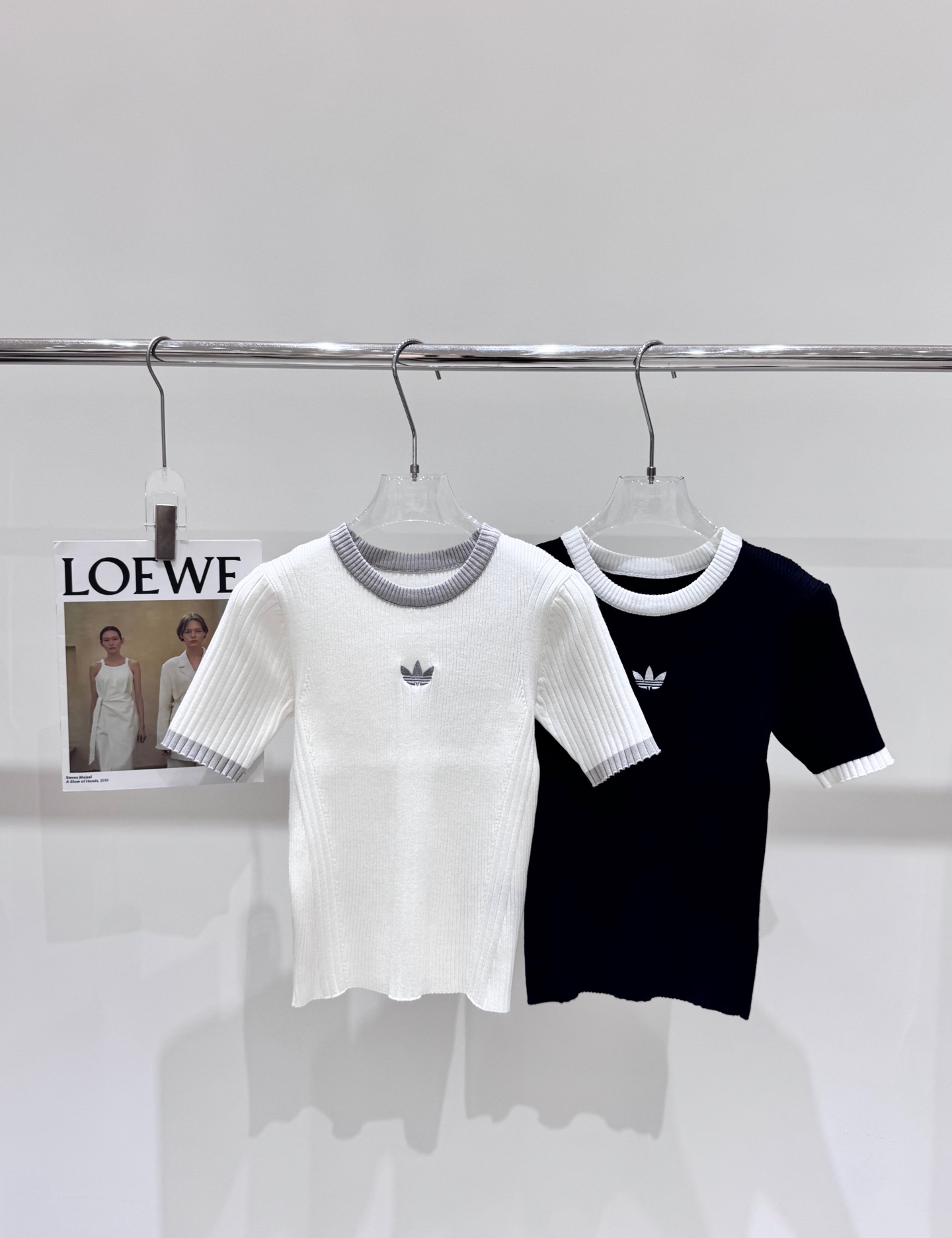 NO:561352,Actual pictures of the new adida* clover sports and casual knitted short-sleeved, adidas, T-shirt, alexander wang19860909实拍图 新款adida*三叶草运动休闲针织短袖,,adidas,T-shirt,alexander wang,Women's clothing