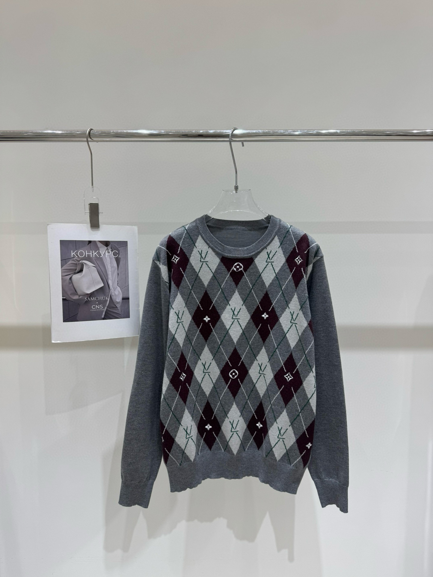 NO:561334,Actual pictures of the new LV presbyopic letter embroidered rhombus pullover, Louis Vuitton, Alexander Wang19860909实拍图新款LV老花字母绣花菱格套头,,louis vuitton,alexander wang,Women's clothing