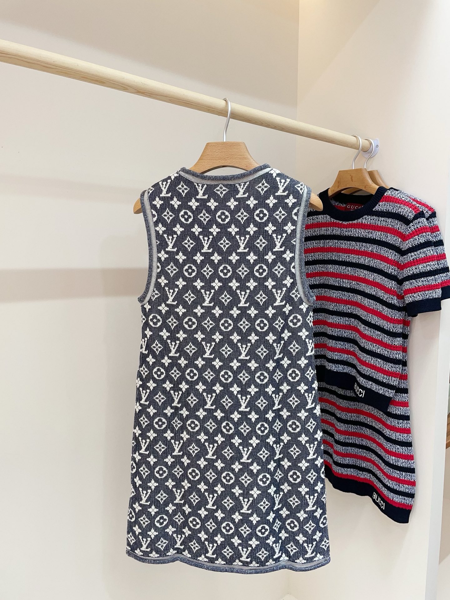 Louis Vuitton Monogram Jacquard Knit Sleeveless Dress, Gray, Summer 2025 5 i1748005630463 6921 0 3
