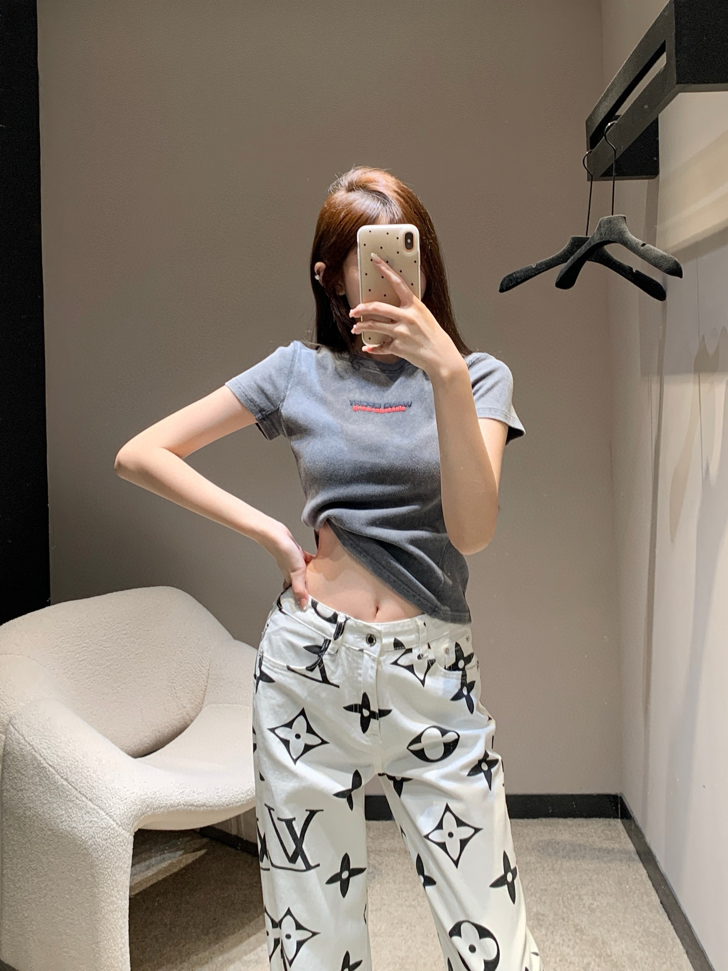 i1745068323065 9889 0 4