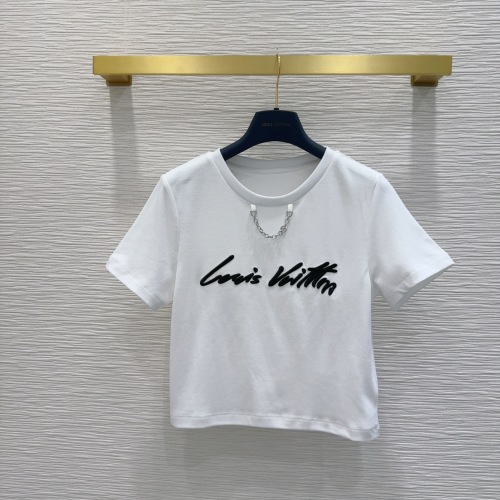 Louis Vuitton Embroidered Logo Chain Tee - Comfortable & Stylish 1 Louis Vuitton Embroidered Logo Chain Tee - Comfortable & Stylish