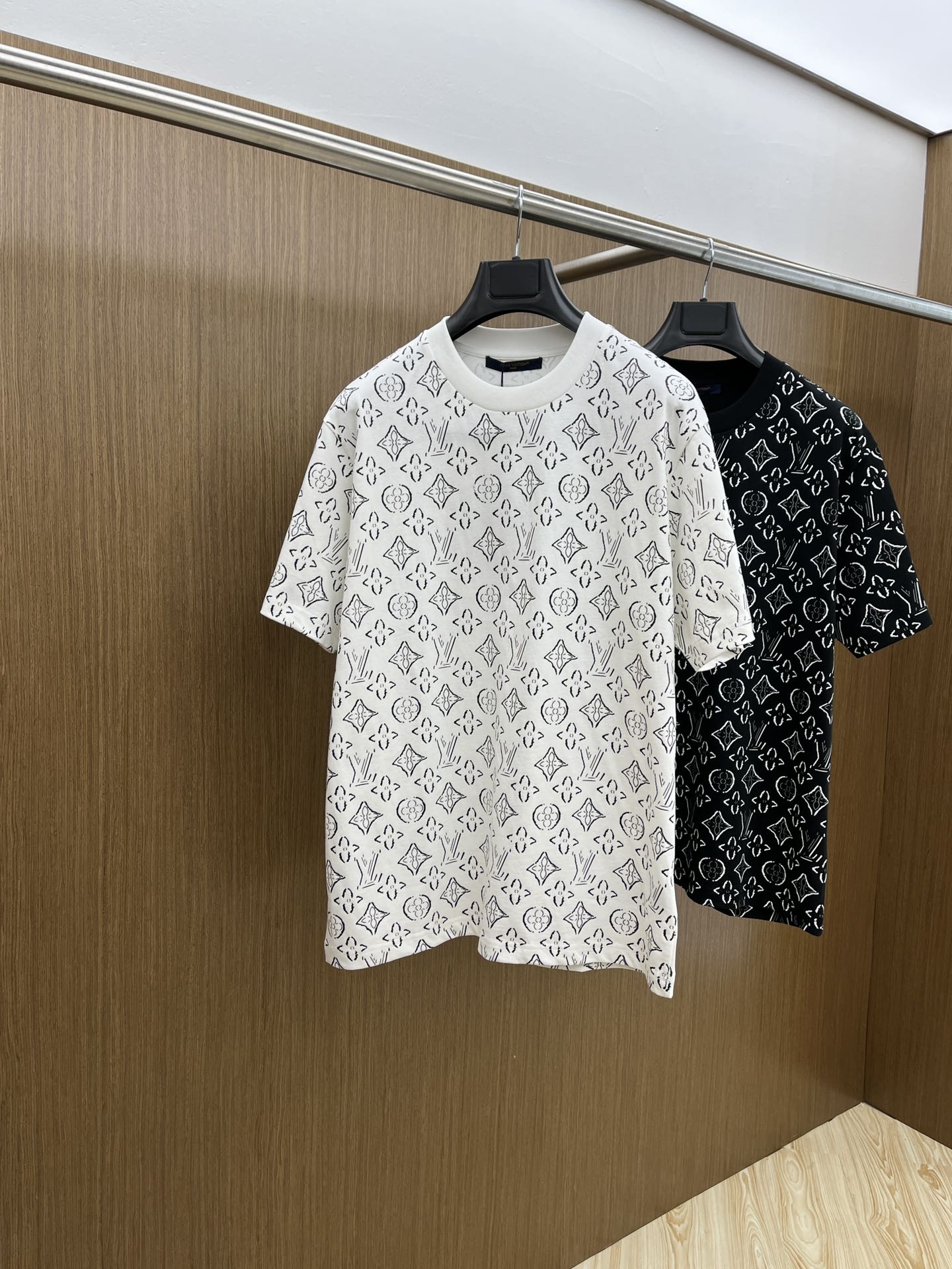 Louis Vuitton Clothing T-Shirt Cotton Spring Collection Fashion Short Sleeve