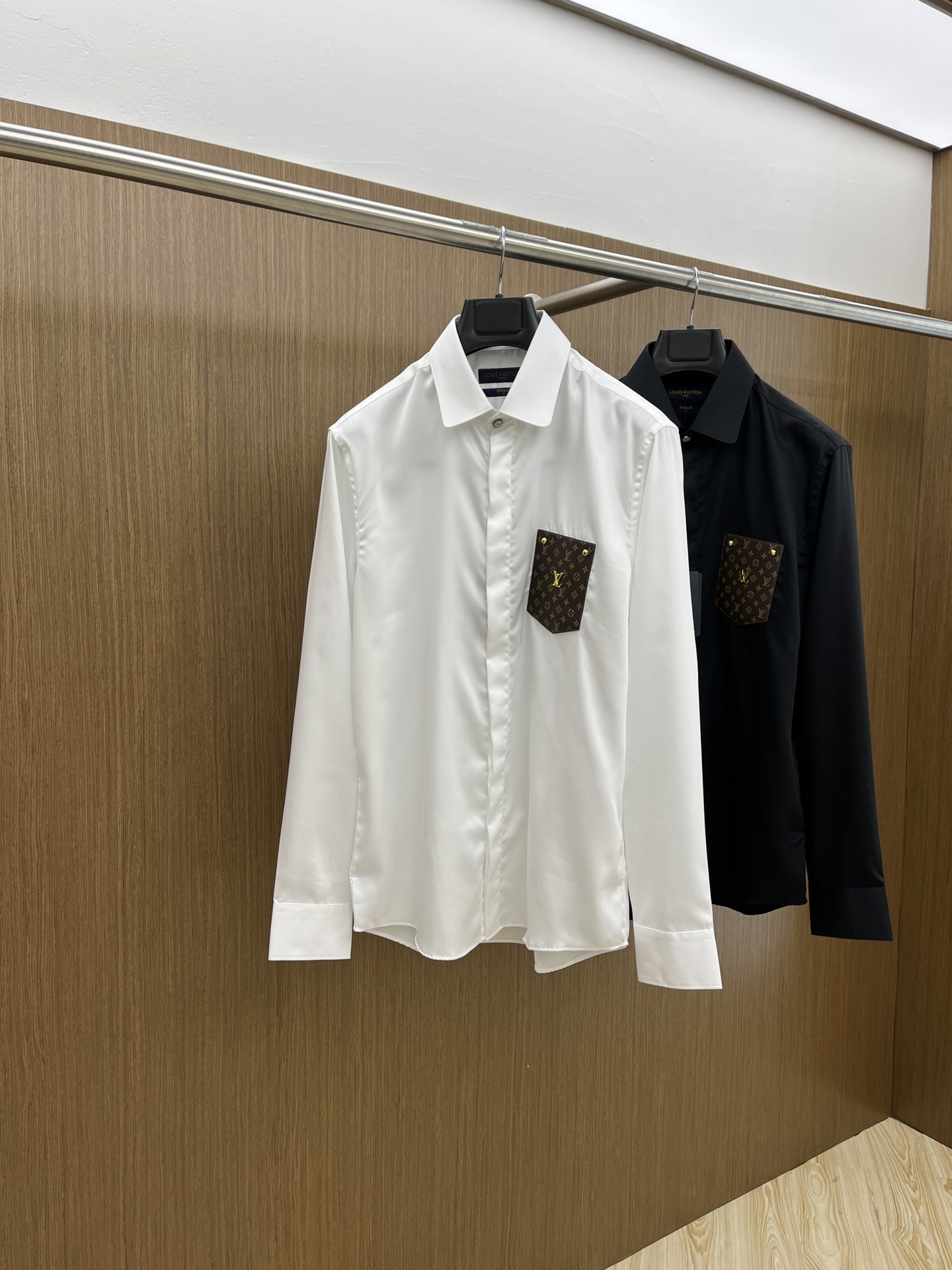 Louis Vuitton Clothing Shirts & Blouses Men Cotton Spring/Summer Collection