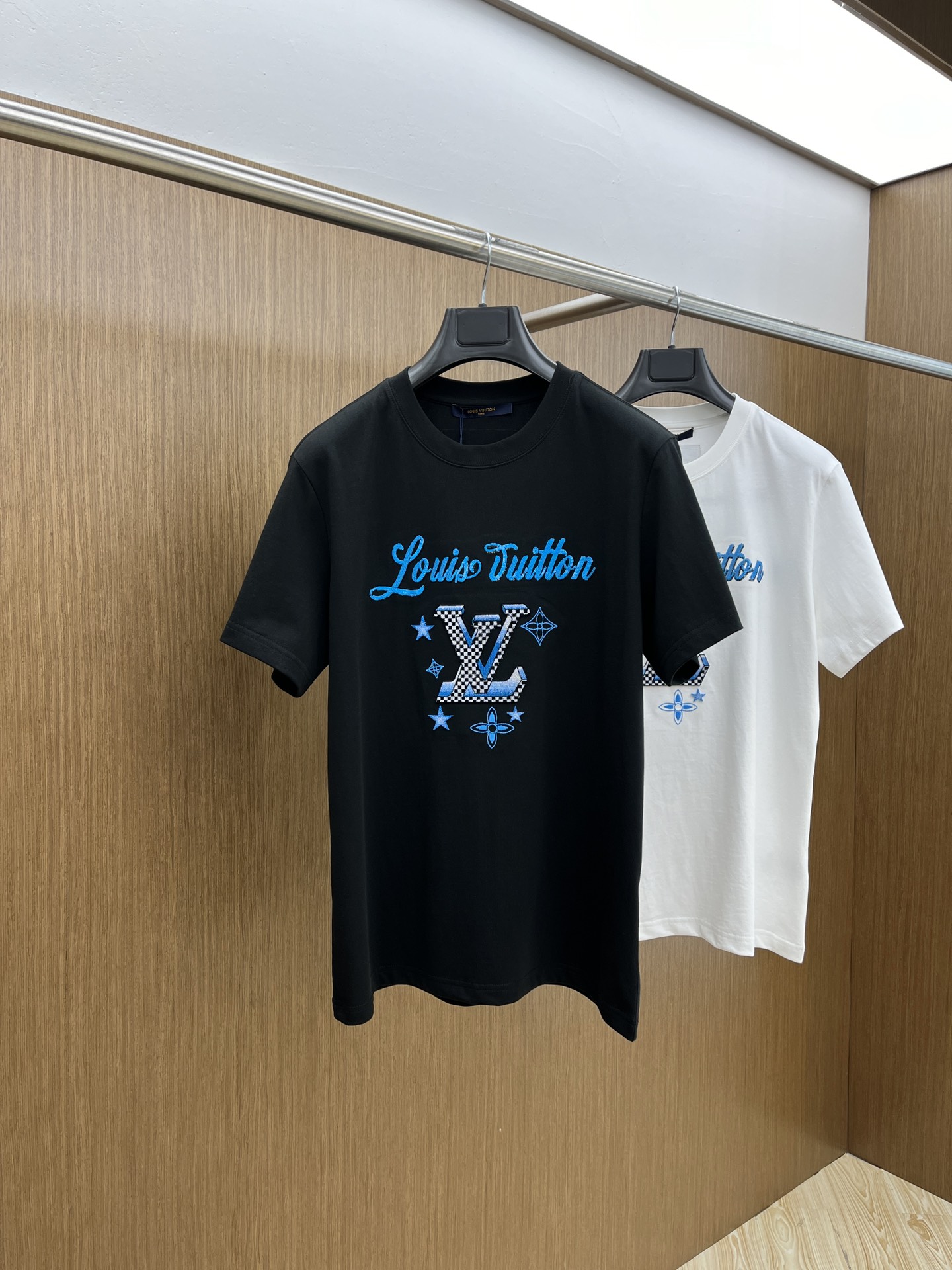 Louis Vuitton Clothing T-Shirt Spring/Summer Collection Fashion Short Sleeve