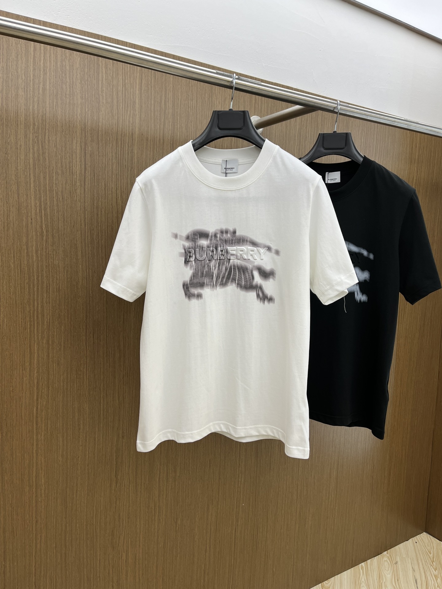 Burberry Kleidung T-Shirt Frühling/Sommer Kollektion Fashion Kurzarm