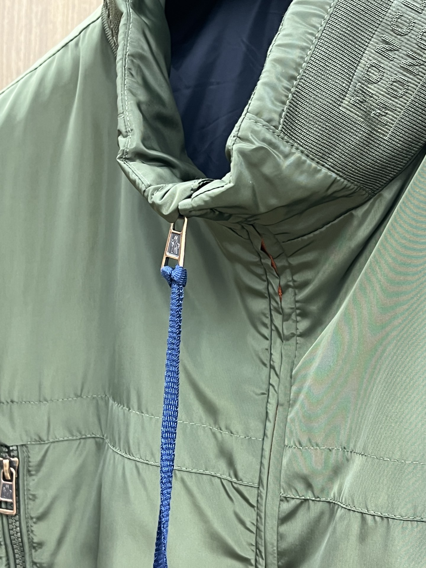 Stylish Hooded Jacket - Breathable, High-End Fashion Outerwear 4 i1722707787 8507 6