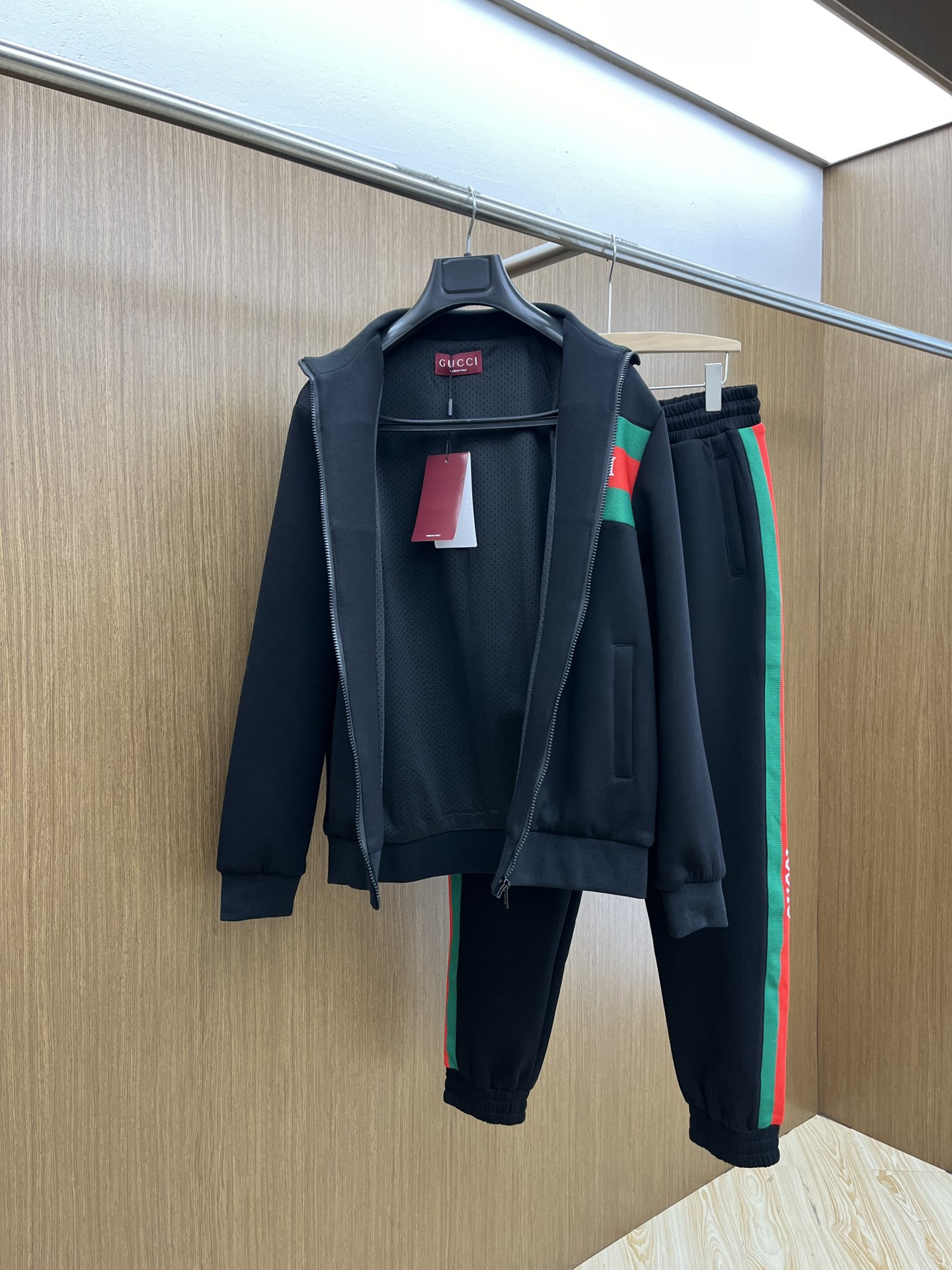 新款 /套 Guc 独家专供 高端独家定制款 秋冬新款专柜同款休闲套装，透气舒适休闲！高级感满满！细节精