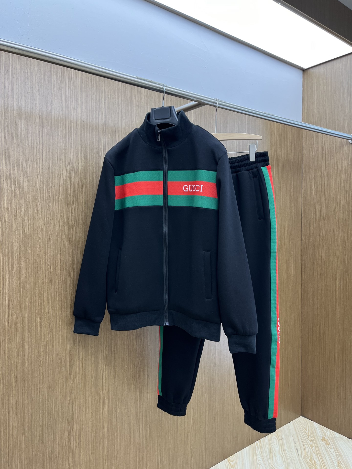 新款 /套 Guc 独家专供 高端独家定制款 秋冬新款专柜同款休闲套装，透气舒适休闲！高级感满满！细节精