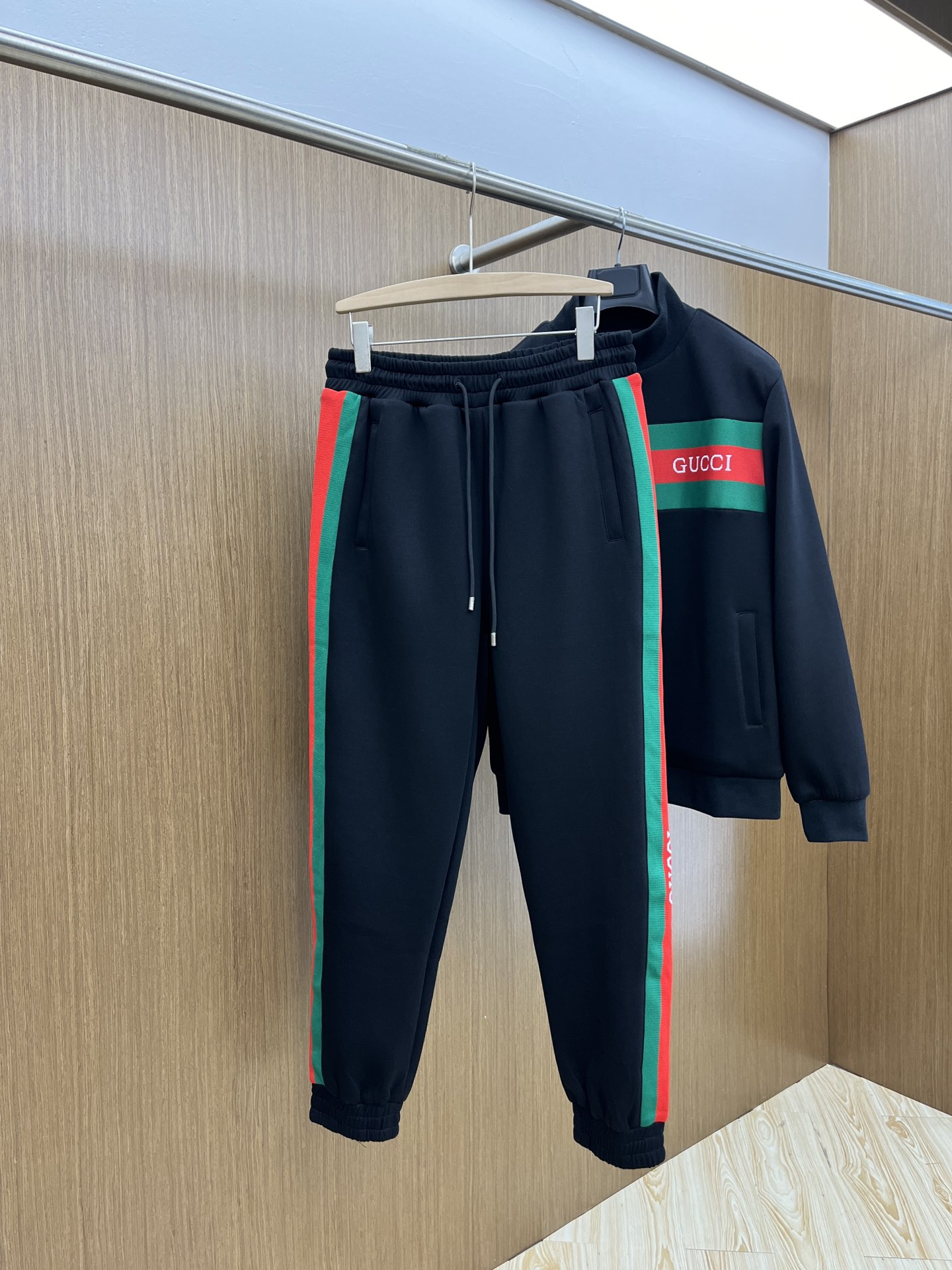 新款 /套 Guc 独家专供 高端独家定制款 秋冬新款专柜同款休闲套装，透气舒适休闲！高级感满满！细节精