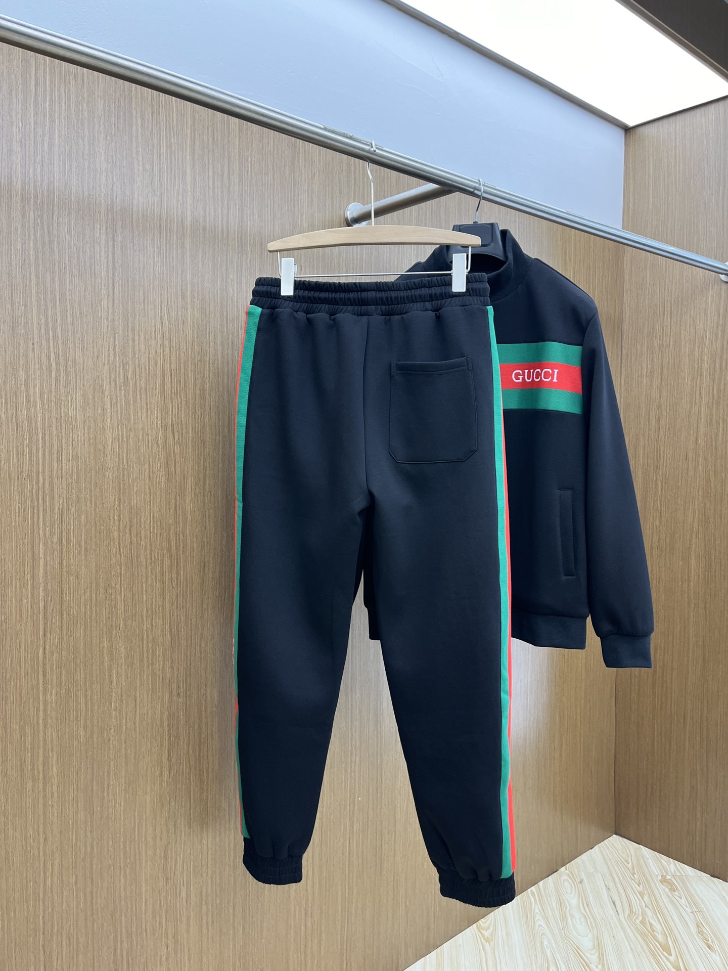 新款 /套 Guc 独家专供 高端独家定制款 秋冬新款专柜同款休闲套装，透气舒适休闲！高级感满满！细节精