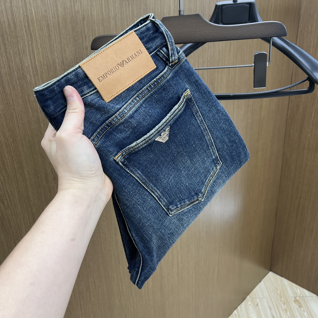 NO:123137,New AJ high-end custom quality 25SS spring and summer latest original single jeans available at the counter simultaneously Original customized reproduction Customer-supplied hardware accessories Original single quality Imported denim fabric heavy-duty washing Fine workmanship routing Excellent upper body, preferred single product A60 SIZE:29-36 No 35, jeans, alexander wang19860909新款 AJ高端定制品质 25SS春夏最新款原单牛仔裤 柜台同步发售 原版定制复刻 客供五金辅料 原单品质 进口牛仔面料重工洗水 做工走线精细 上身绝佳,优选单品A60 SIZE:29-36无35,,jeans,alexander wang,Men's clothing